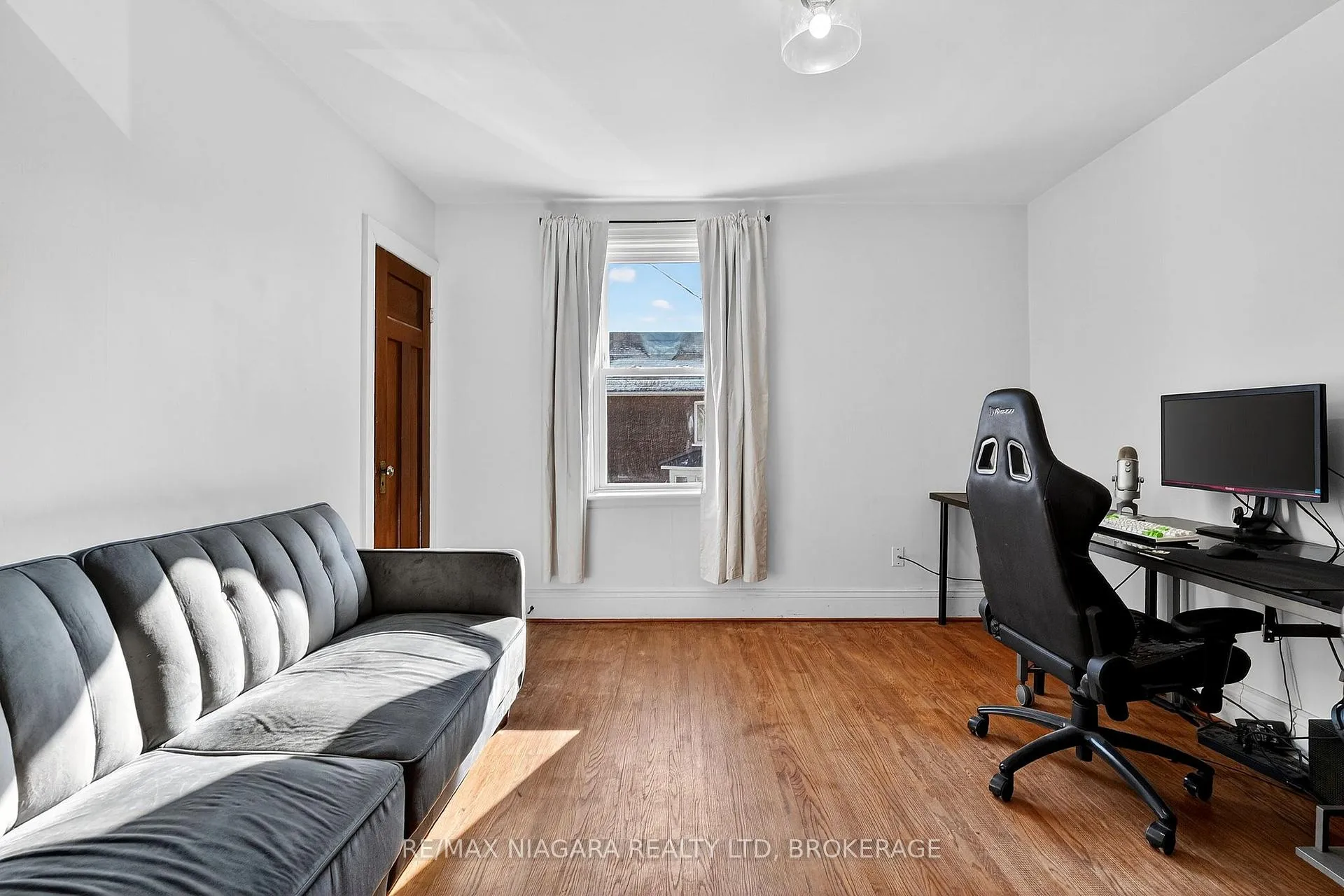 Photo 20 of 101 Lottridge Street, Hamilton, Stipley — HOMEH