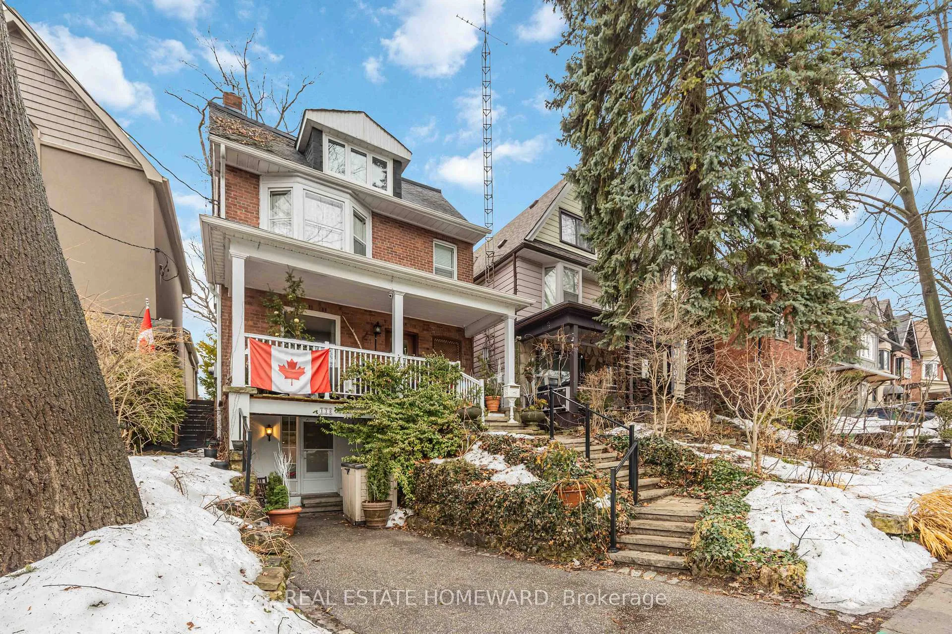 Front of 130 Kenilworth Avenue