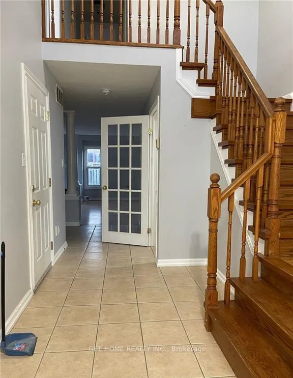 Photo 11 of Unit UPPER, 154 Bridlewreath Street, Kitchener — HOMEH