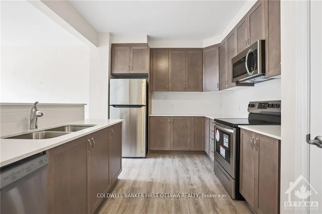 Photo 10 of 78 Ballinora Lane, Ottawa, Stittsville (North) — HOMEH