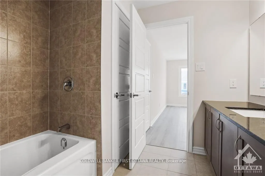 Photo 30 of 78 Ballinora Lane, Ottawa, Stittsville (North) — HOMEH