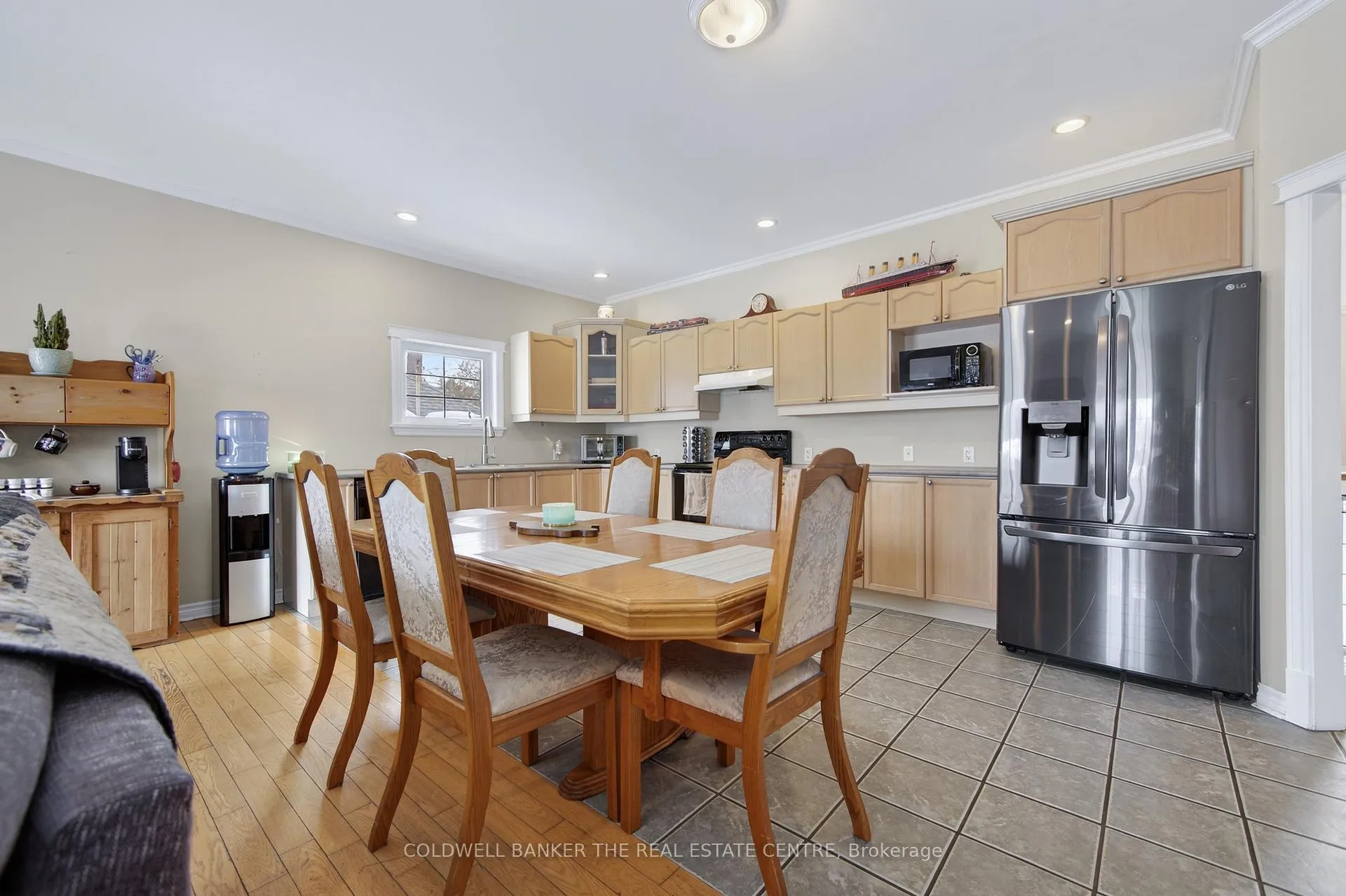 Photo 7 of 1061 Elm Road, Innisfil, Rural Innisfil — HOMEH