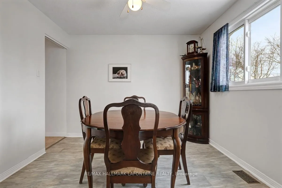 Photo 10 of 2443 Ogilvie Road, Ottawa, Beacon Hill North — HOMEH
