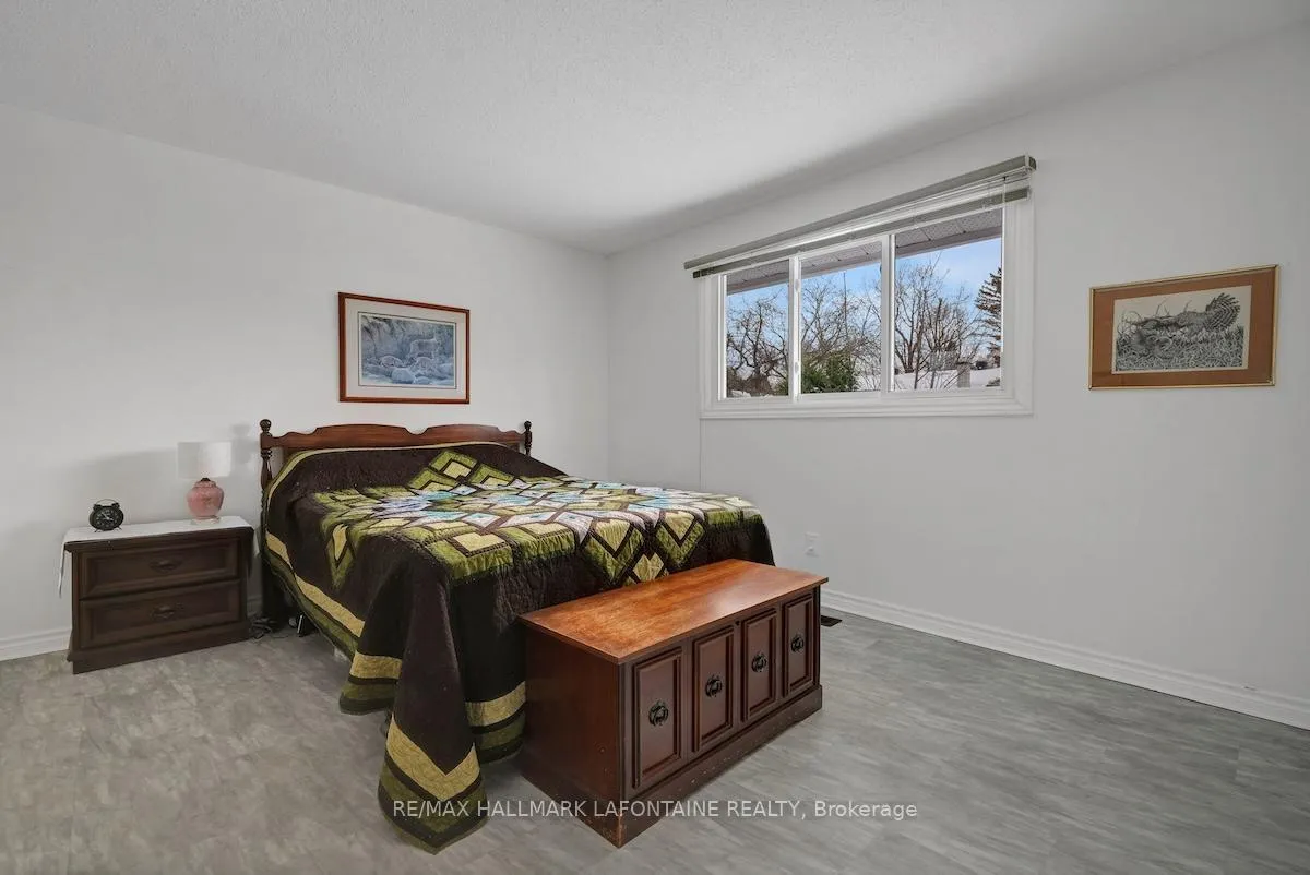 Photo 16 of 2443 Ogilvie Road, Ottawa, Beacon Hill North — HOMEH