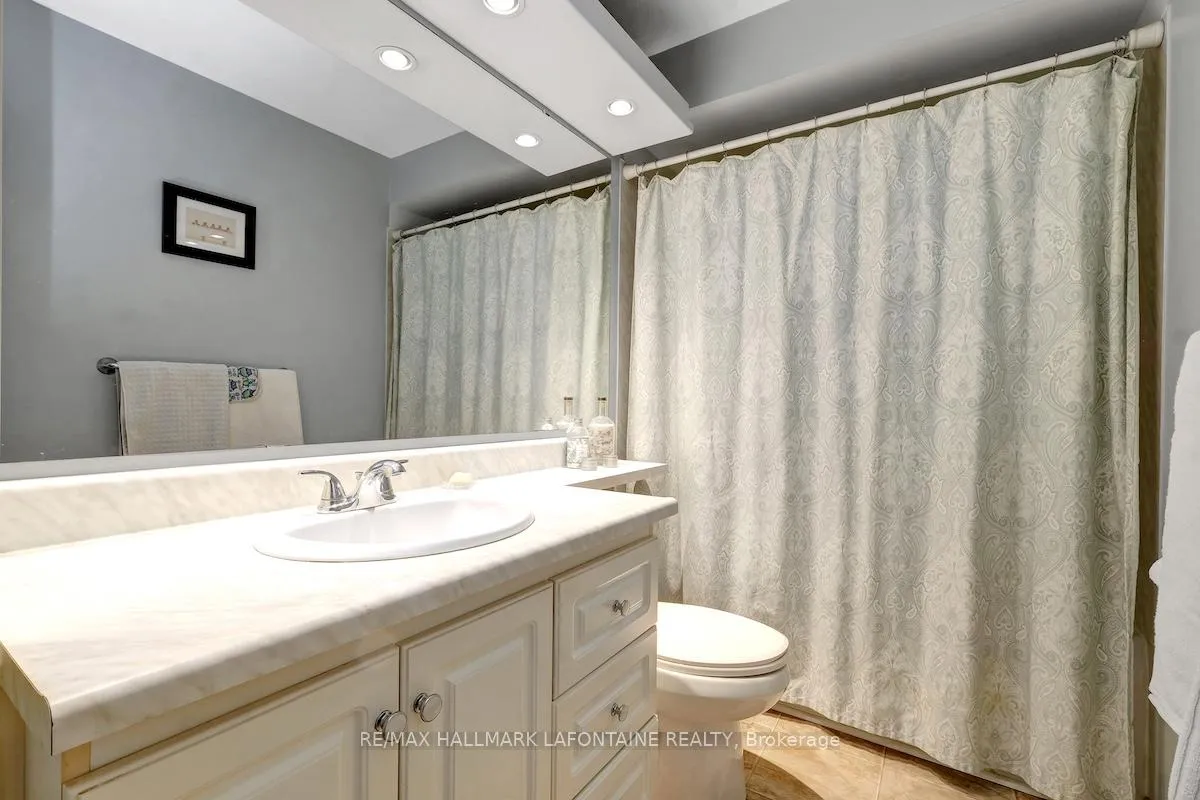 Photo 21 of 2443 Ogilvie Road, Ottawa, Beacon Hill North — HOMEH
