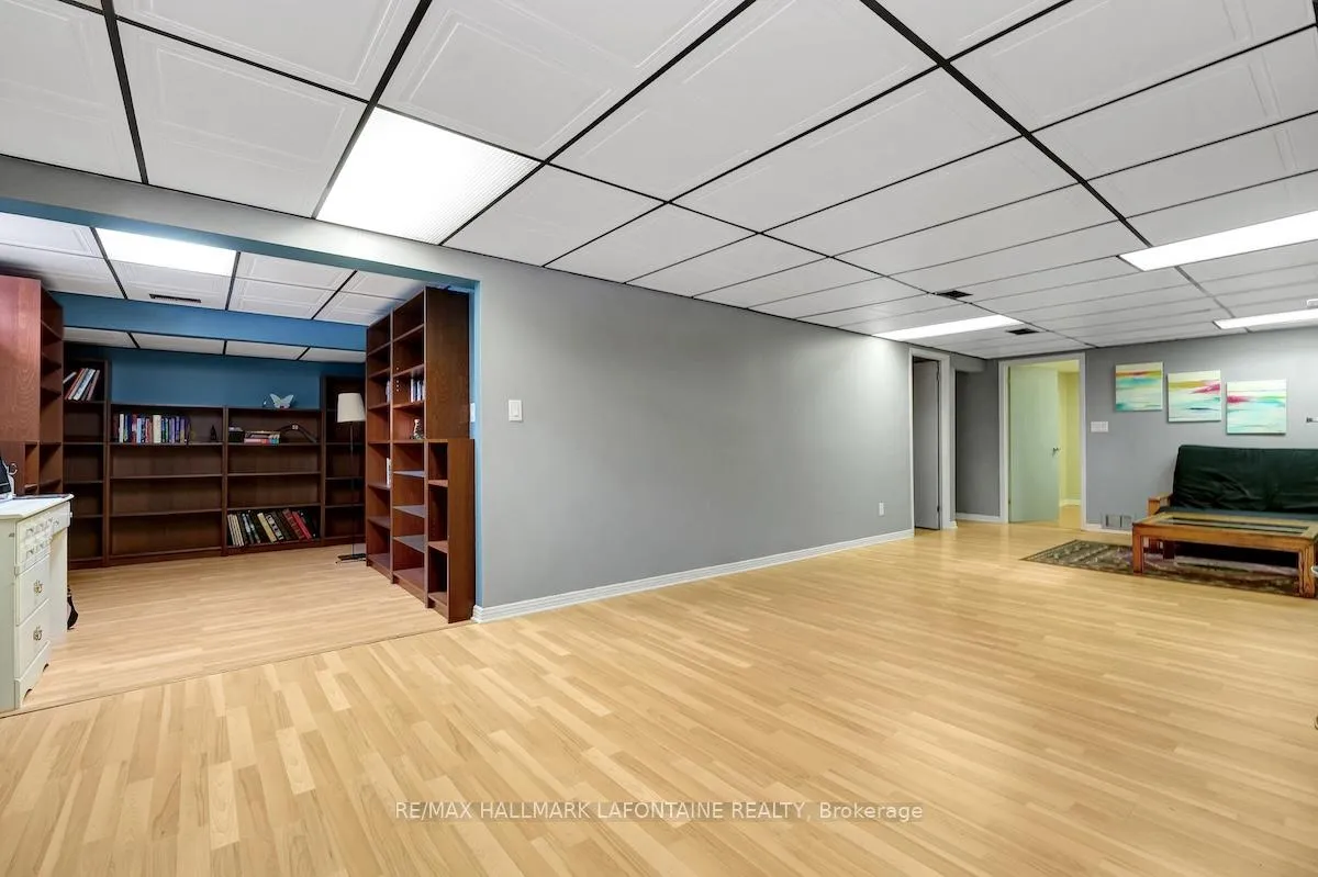 Photo 27 of 2443 Ogilvie Road, Ottawa, Beacon Hill North — HOMEH