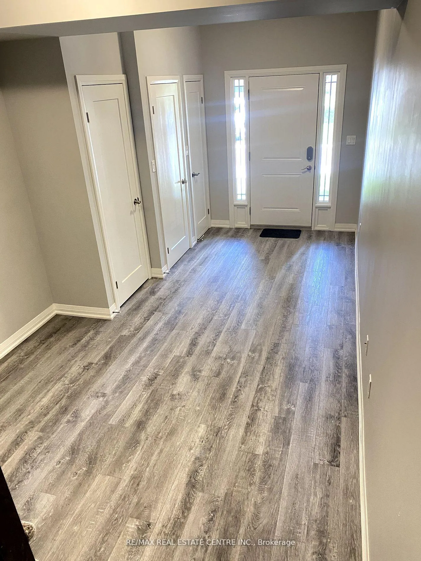 Photo 5 of 23 Aqua Lane, Hamilton, Rural Glanbrook — HOMEH