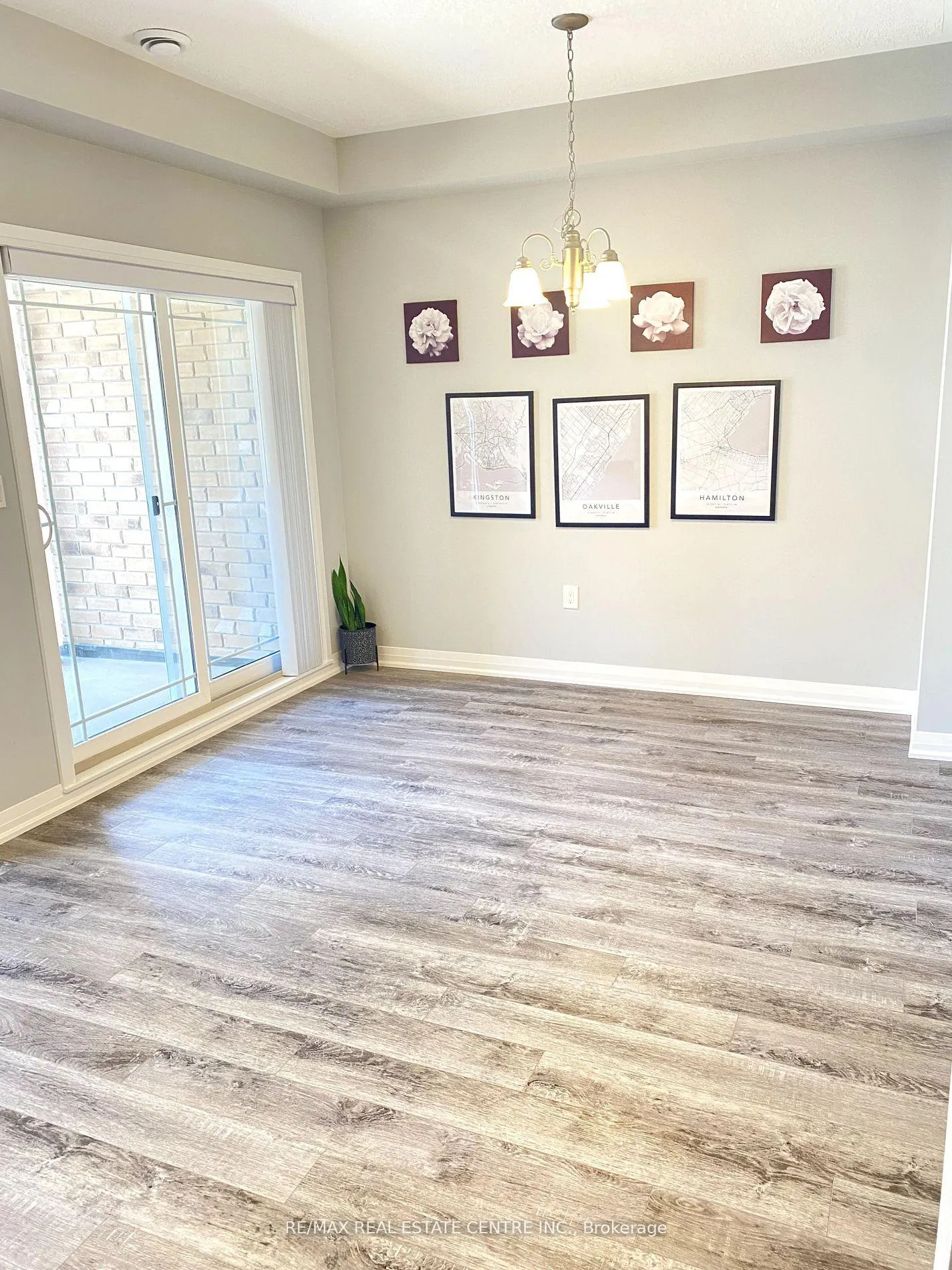 Photo 17 of 23 Aqua Lane, Hamilton, Rural Glanbrook — HOMEH