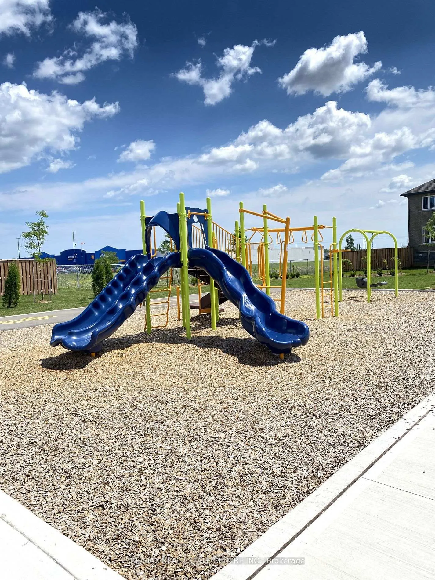 Photo 25 of 23 Aqua Lane, Hamilton, Rural Glanbrook — HOMEH