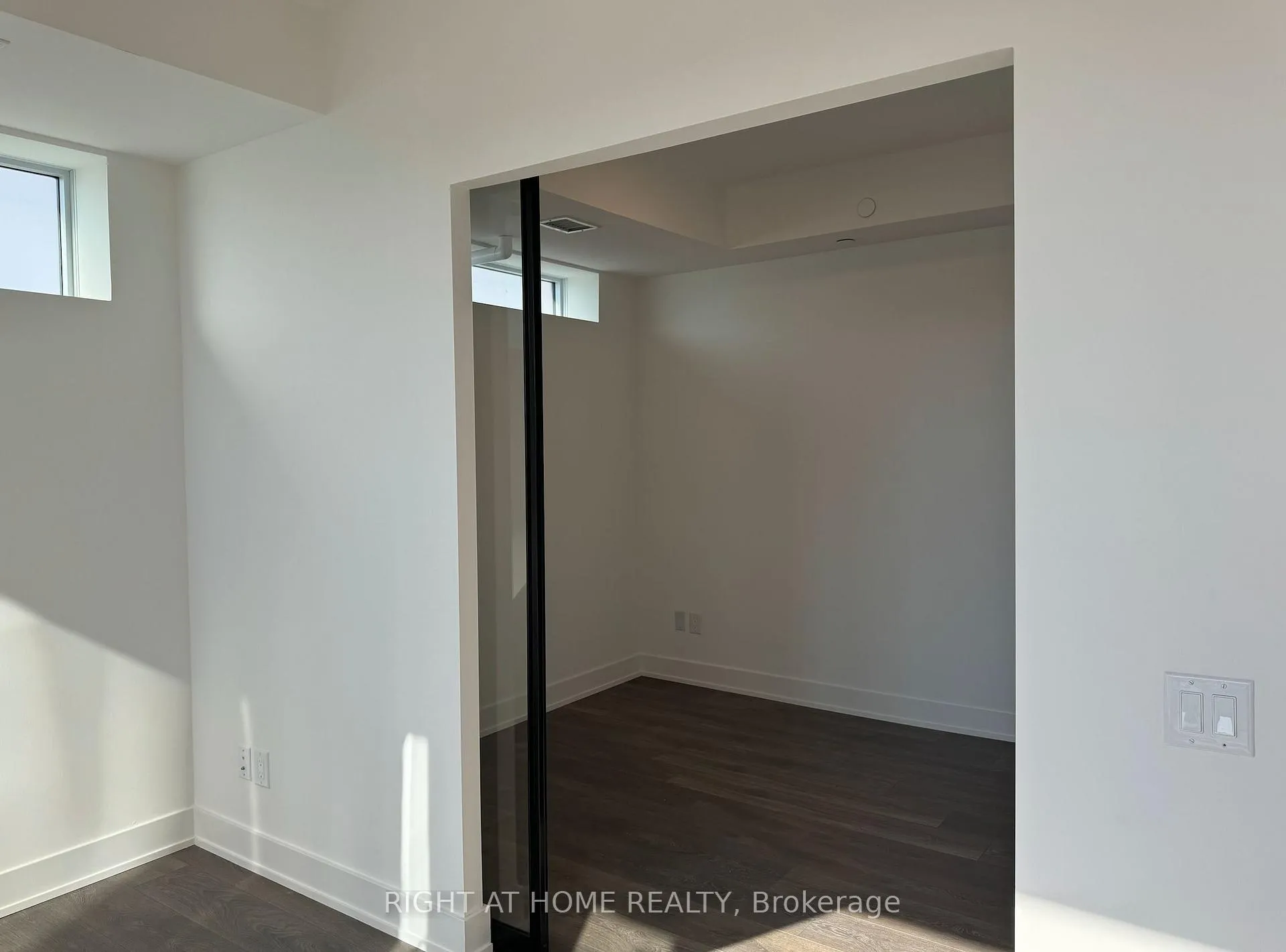 Photo 10 of Unit 301, 1285 Queen Street E, Toronto, Greenwood-Coxwell — HOMEH