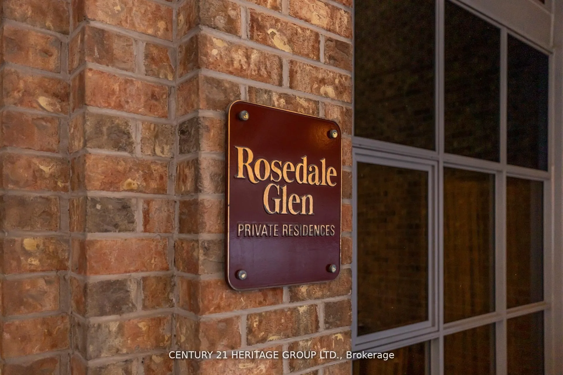 Photo 2 of Unit 805, 278 Bloor Street E, Toronto, Rosedale-Moore Park — HOMEH