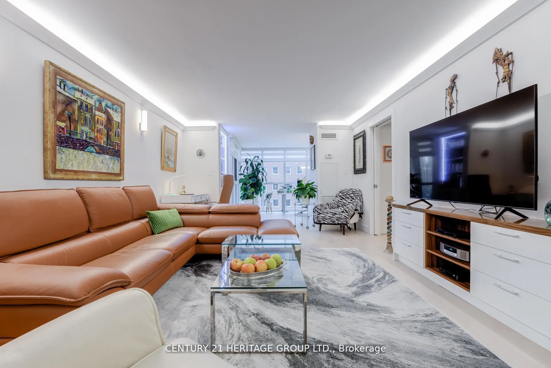 Photo 11 of Unit 805, 278 Bloor Street E, Toronto, Rosedale-Moore Park — HOMEH
