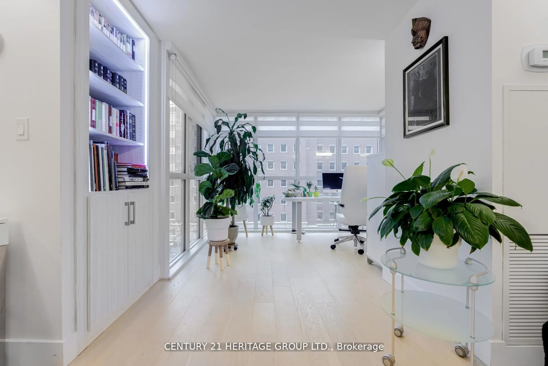 Photo 13 of Unit 805, 278 Bloor Street E, Toronto, Rosedale-Moore Park — HOMEH