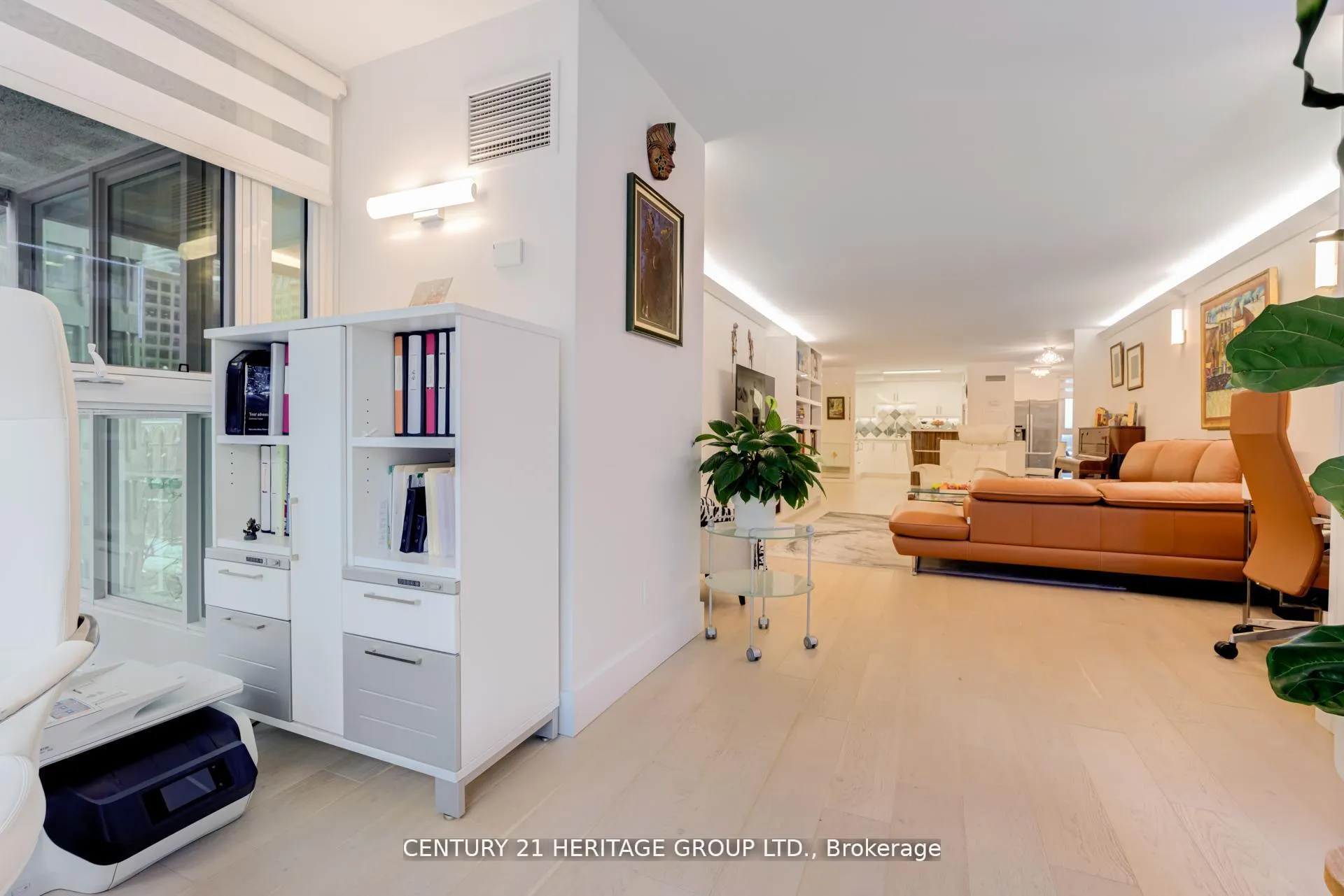 Photo 15 of Unit 805, 278 Bloor Street E, Toronto, Rosedale-Moore Park — HOMEH