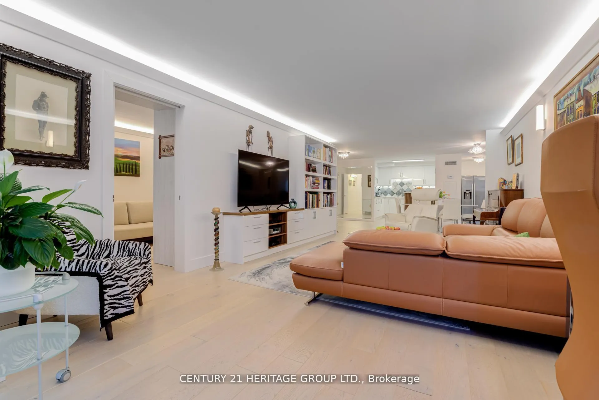 Photo 16 of Unit 805, 278 Bloor Street E, Toronto, Rosedale-Moore Park — HOMEH
