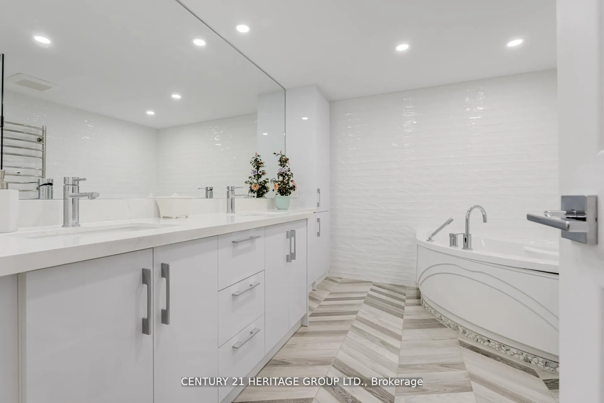 Photo 35 of Unit 805, 278 Bloor Street E, Toronto, Rosedale-Moore Park — HOMEH