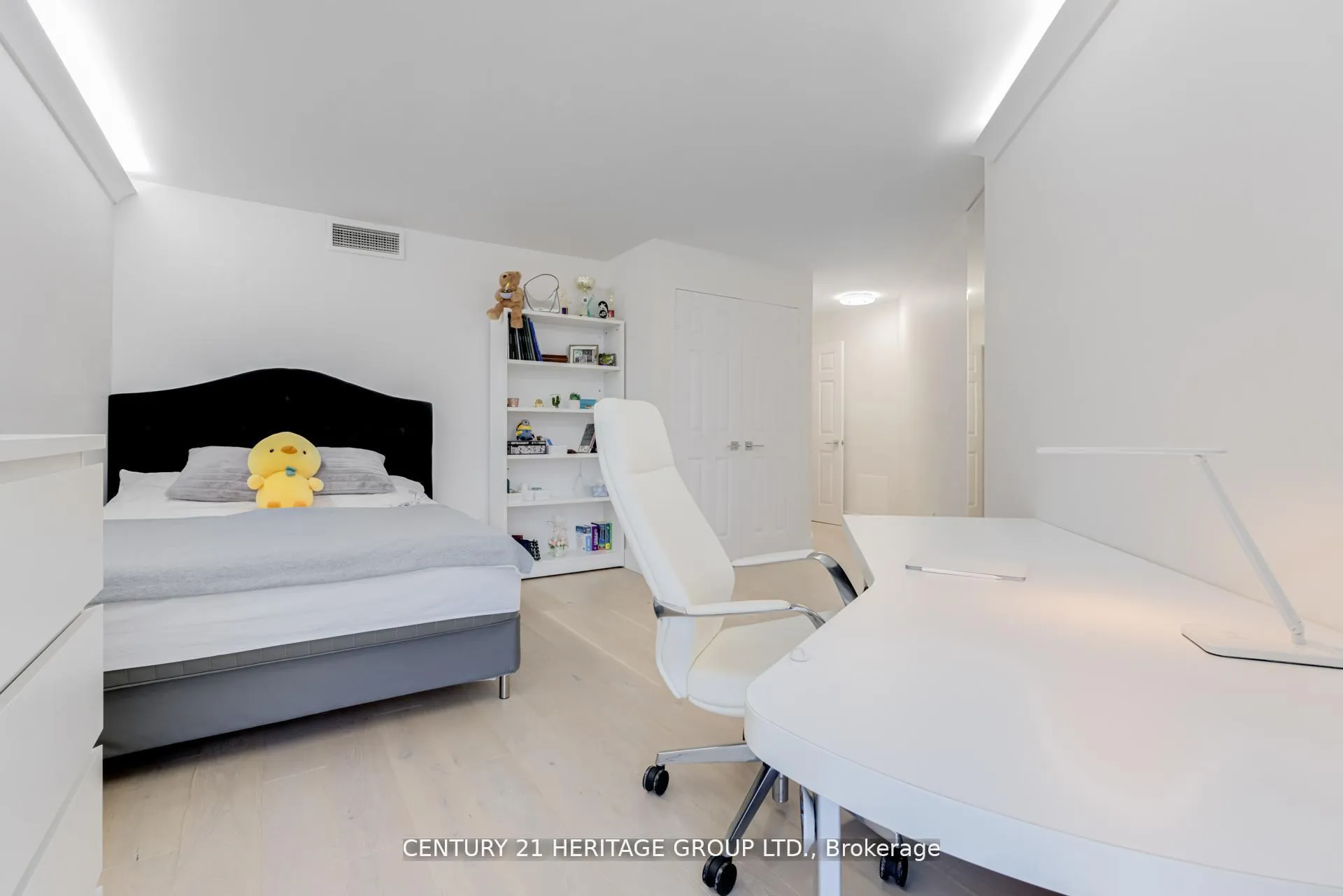 Photo 36 of Unit 805, 278 Bloor Street E, Toronto, Rosedale-Moore Park — HOMEH