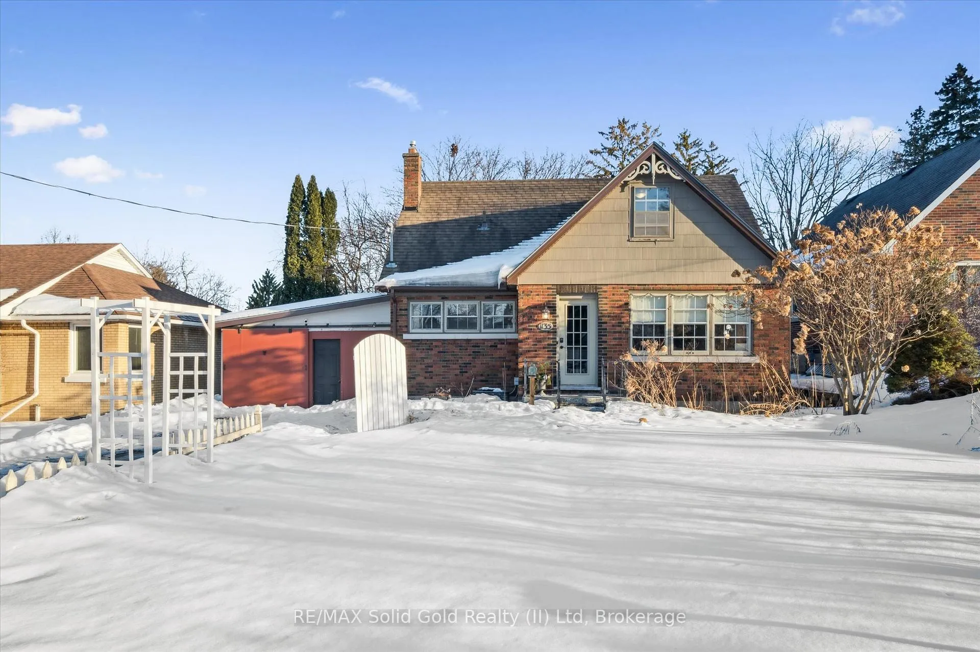 Photo 1 of 1135 Queens Boulevard, Kitchener — HOMEH