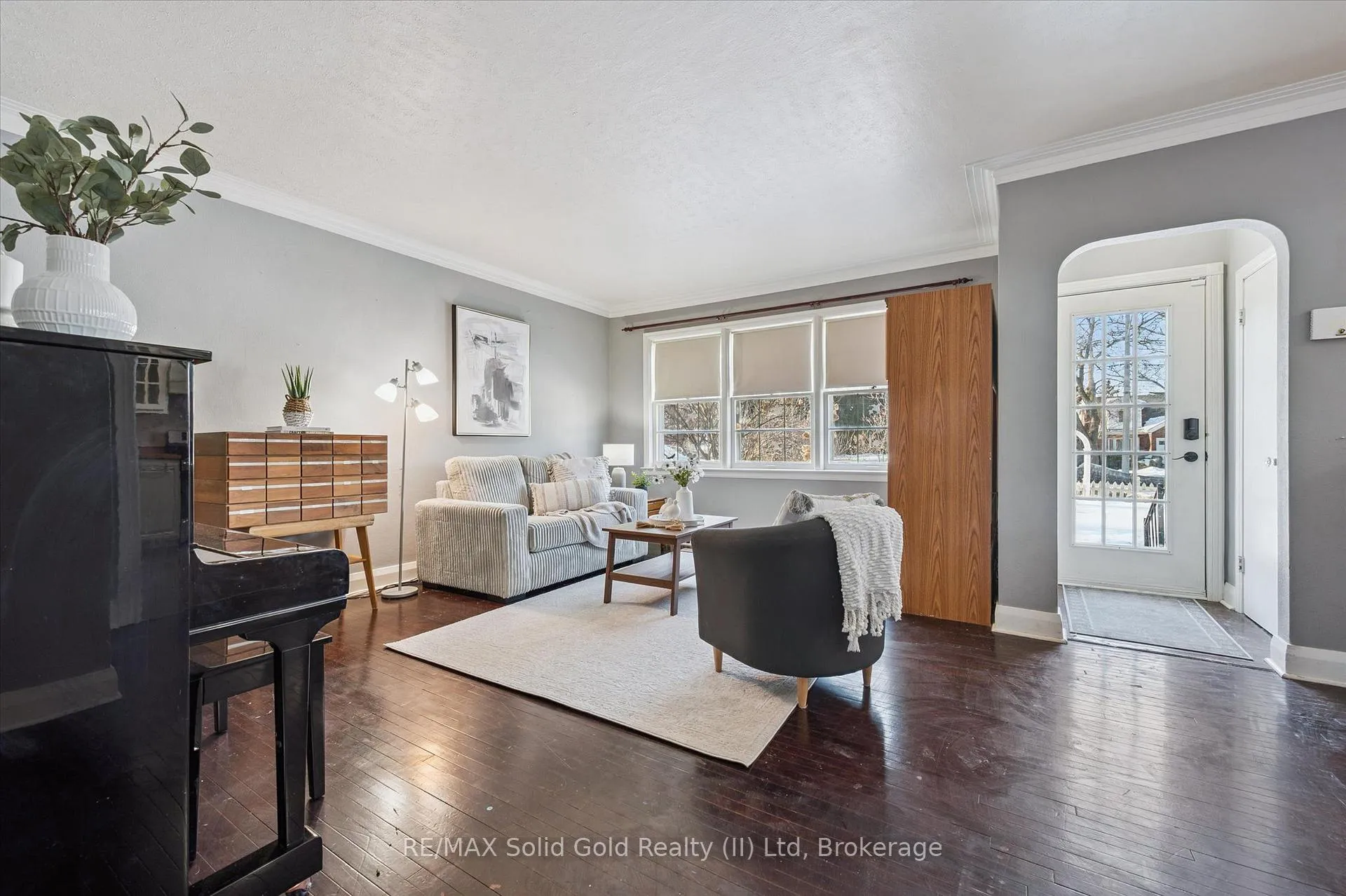 Photo 6 of 1135 Queens Boulevard, Kitchener — HOMEH