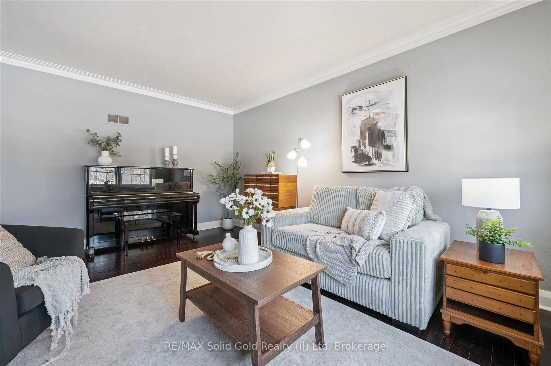 Photo 9 of 1135 Queens Boulevard, Kitchener — HOMEH
