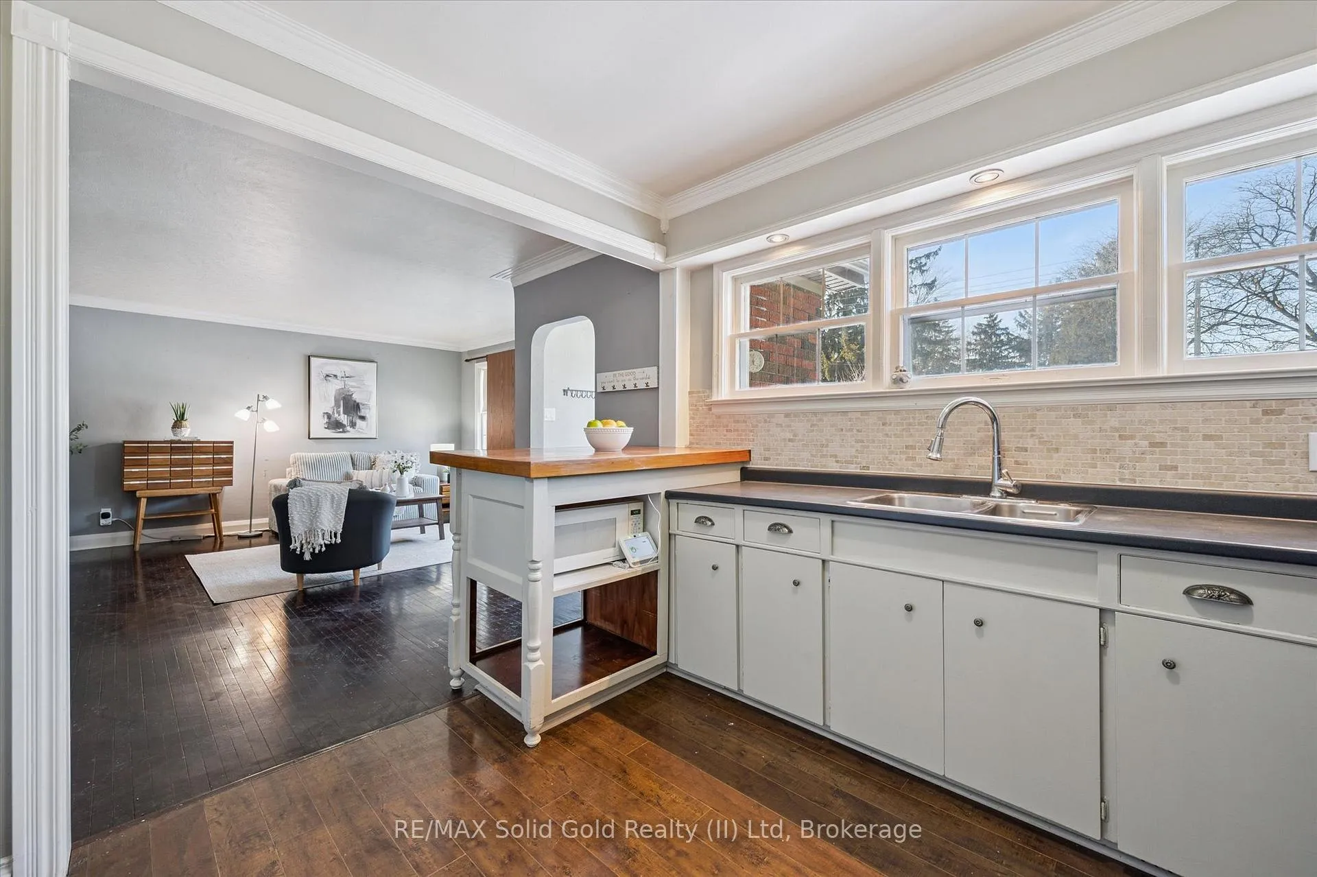 Photo 12 of 1135 Queens Boulevard, Kitchener — HOMEH