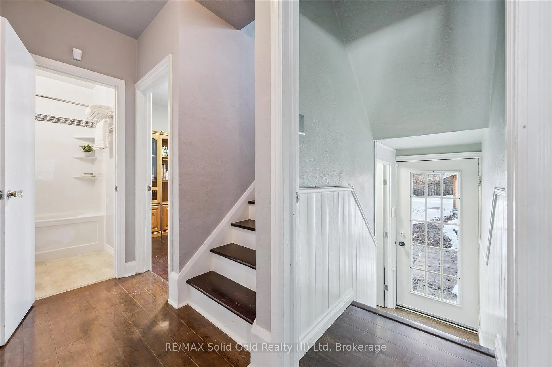 Photo 18 of 1135 Queens Boulevard, Kitchener — HOMEH