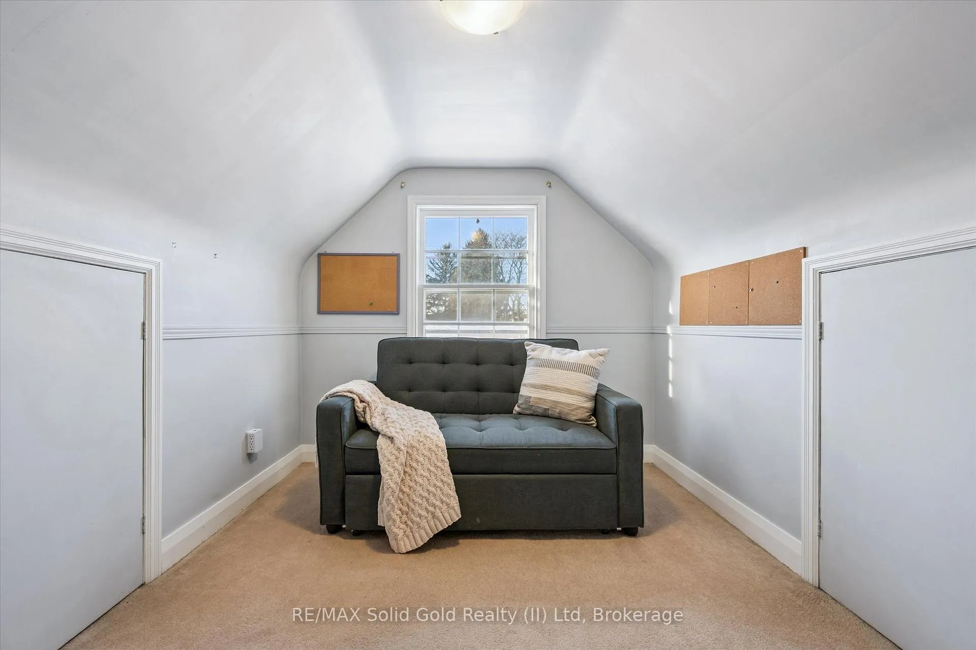 Photo 24 of 1135 Queens Boulevard, Kitchener — HOMEH