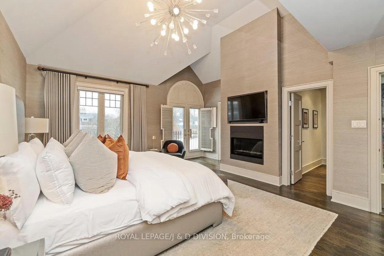 Photo 23 of 196 Inglewood Drive, Toronto, Rosedale-Moore Park — HOMEH