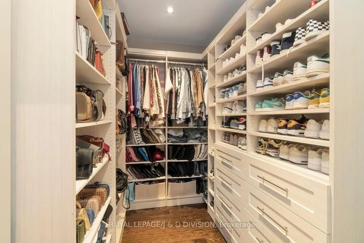 Photo 30 of 196 Inglewood Drive, Toronto, Rosedale-Moore Park — HOMEH