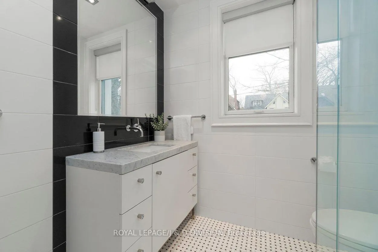 Photo 33 of 196 Inglewood Drive, Toronto, Rosedale-Moore Park — HOMEH