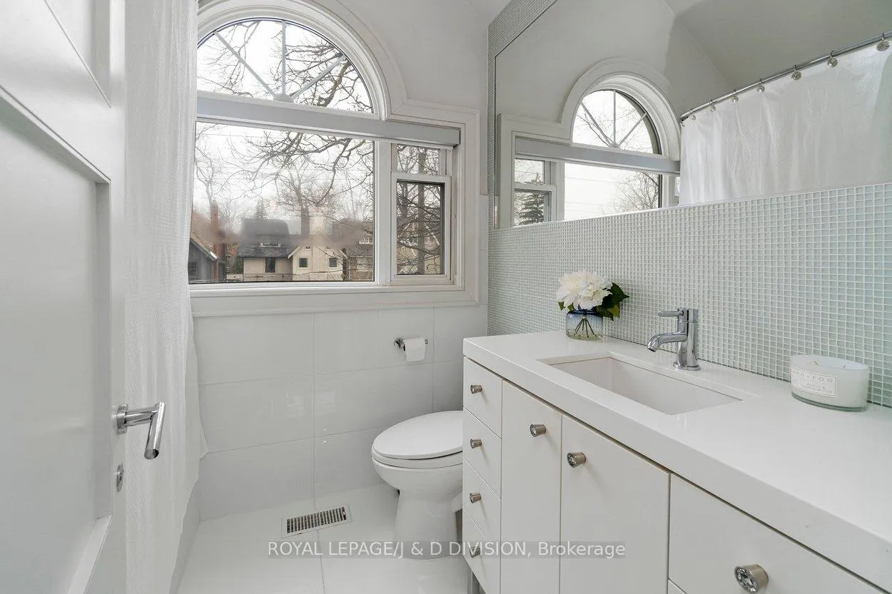 Photo 44 of 196 Inglewood Drive, Toronto, Rosedale-Moore Park — HOMEH