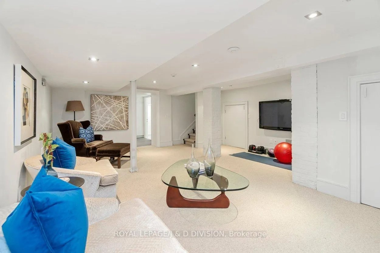 Photo 46 of 196 Inglewood Drive, Toronto, Rosedale-Moore Park — HOMEH
