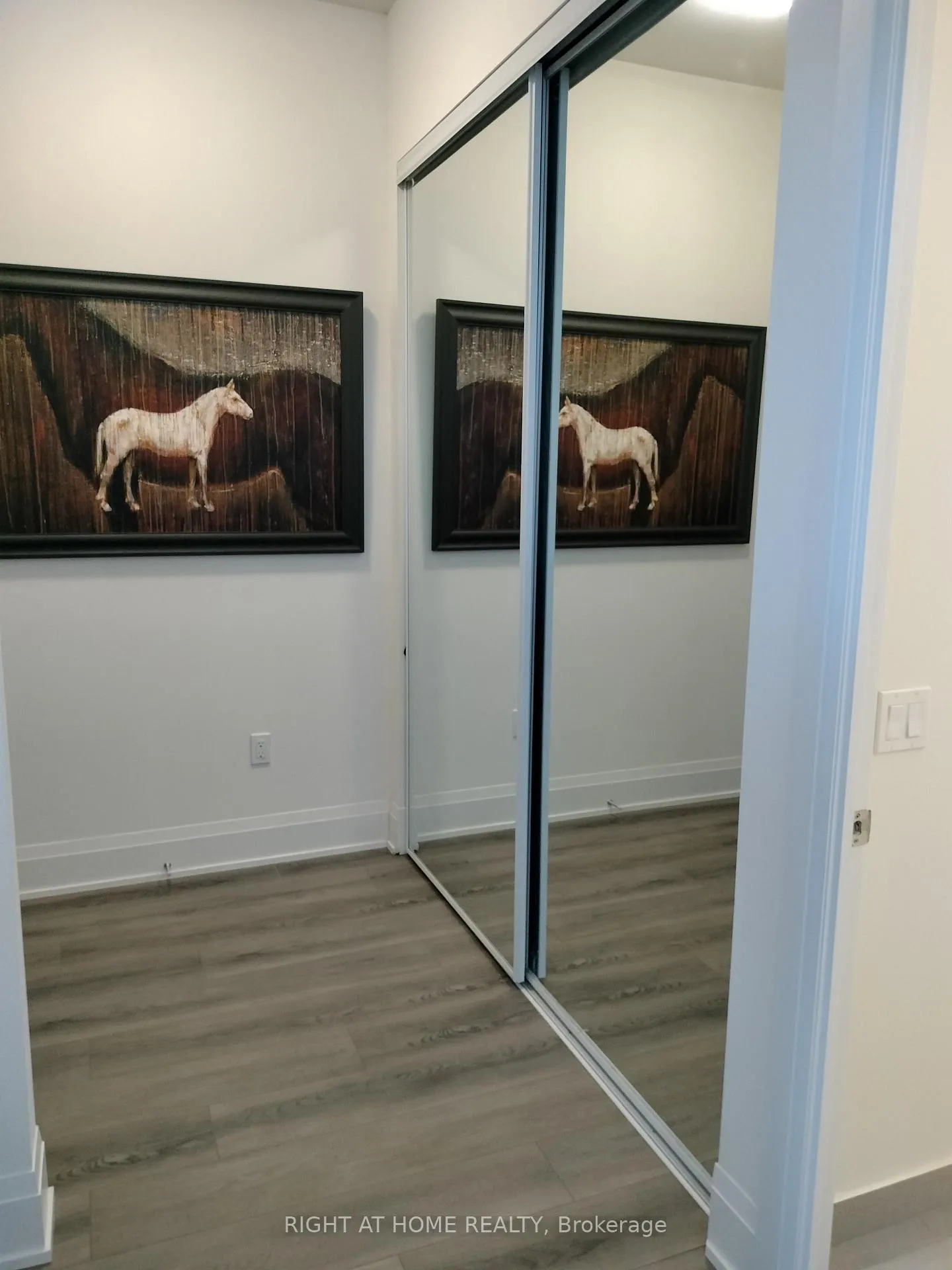 Photo 3 of Unit 617, 9000 Jane Street N, Vaughan, Concord — HOMEH