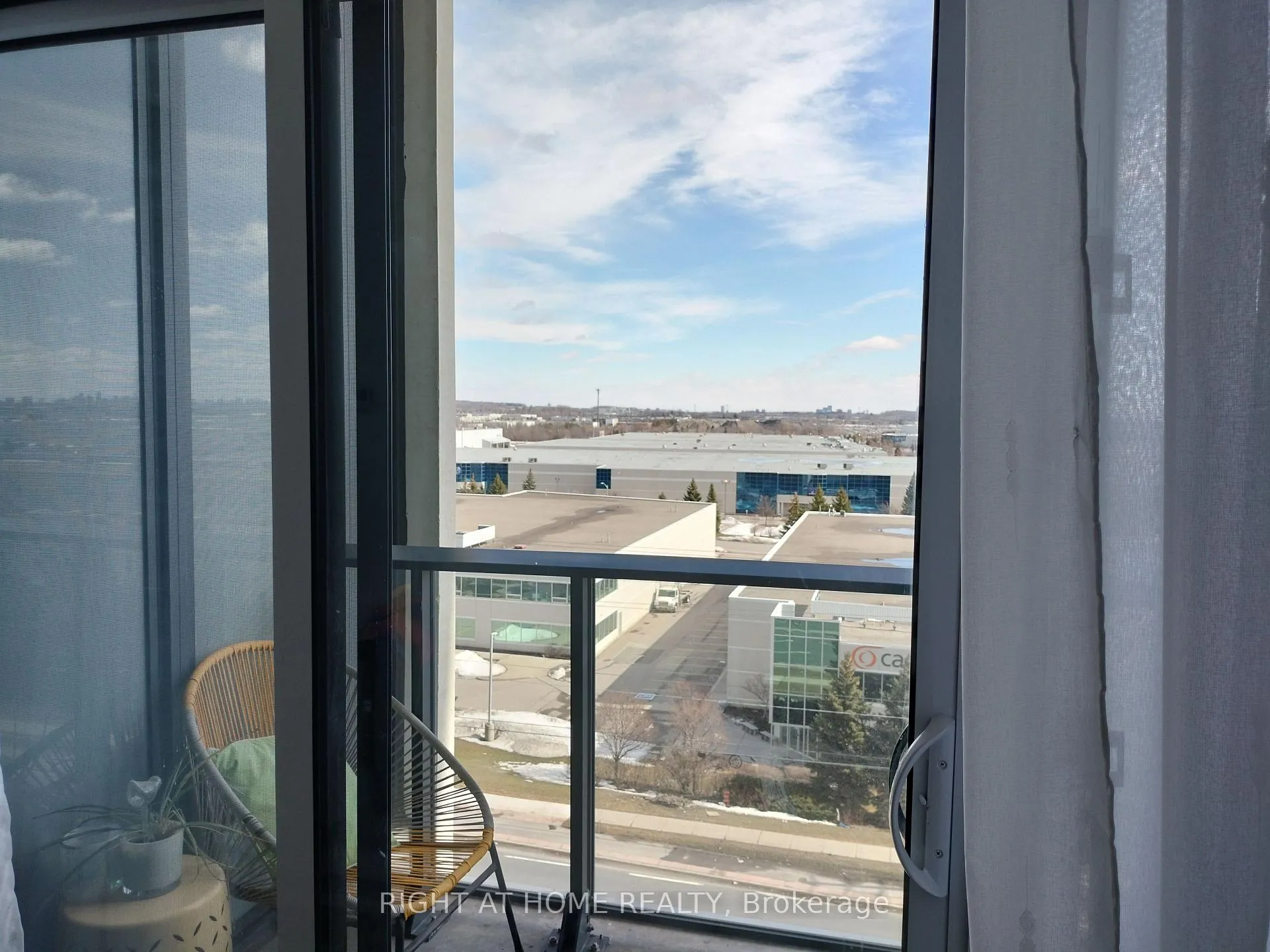 Photo 8 of Unit 617, 9000 Jane Street N, Vaughan, Concord — HOMEH