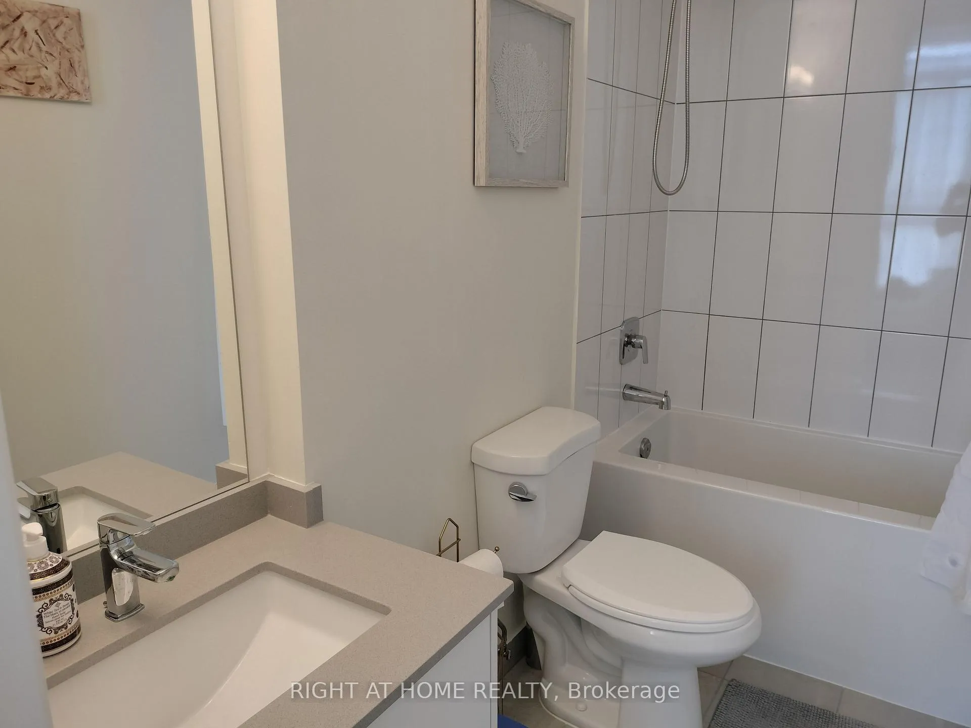 Photo 15 of Unit 617, 9000 Jane Street N, Vaughan, Concord — HOMEH