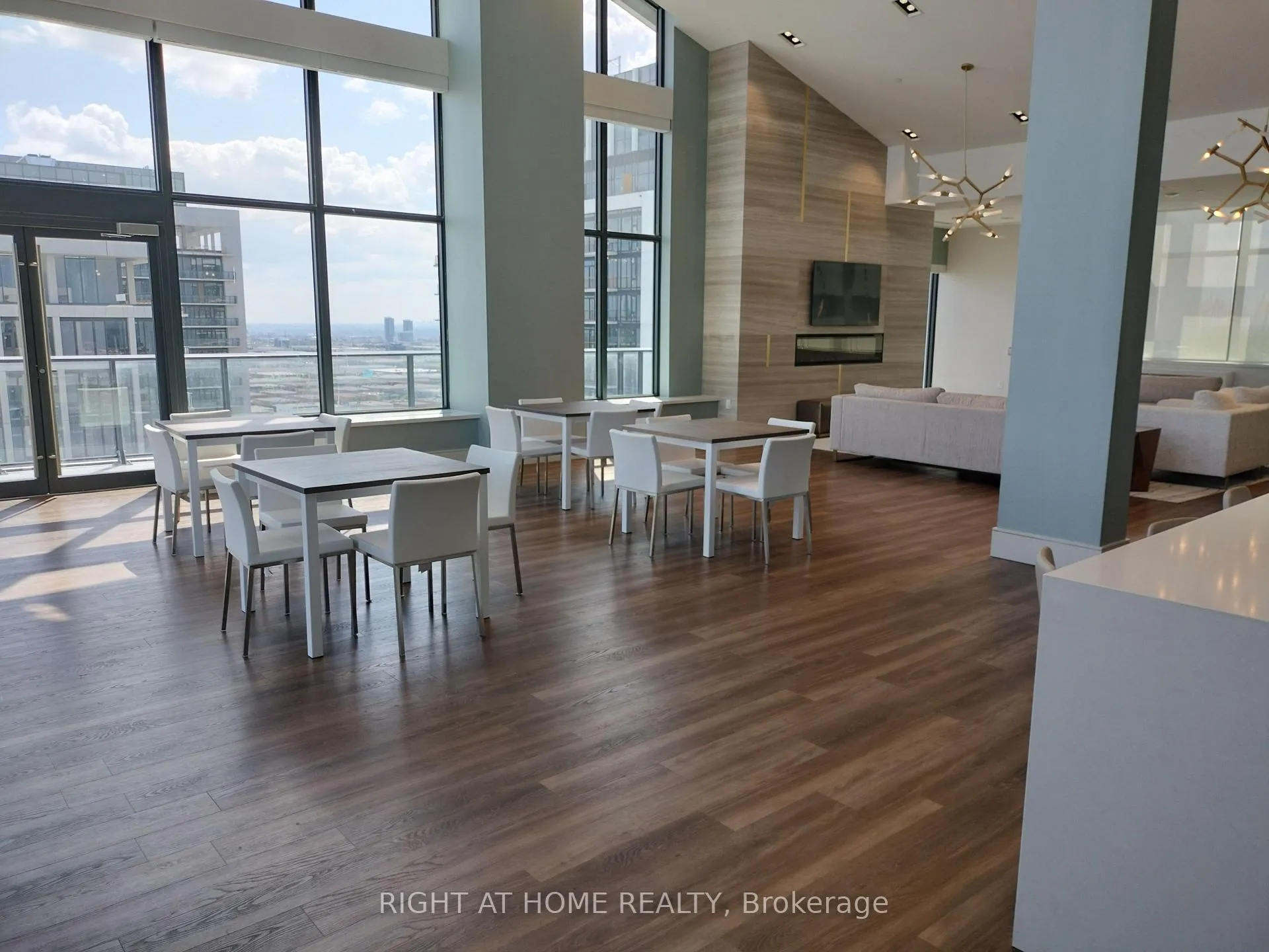 Photo 24 of Unit 617, 9000 Jane Street N, Vaughan, Concord — HOMEH