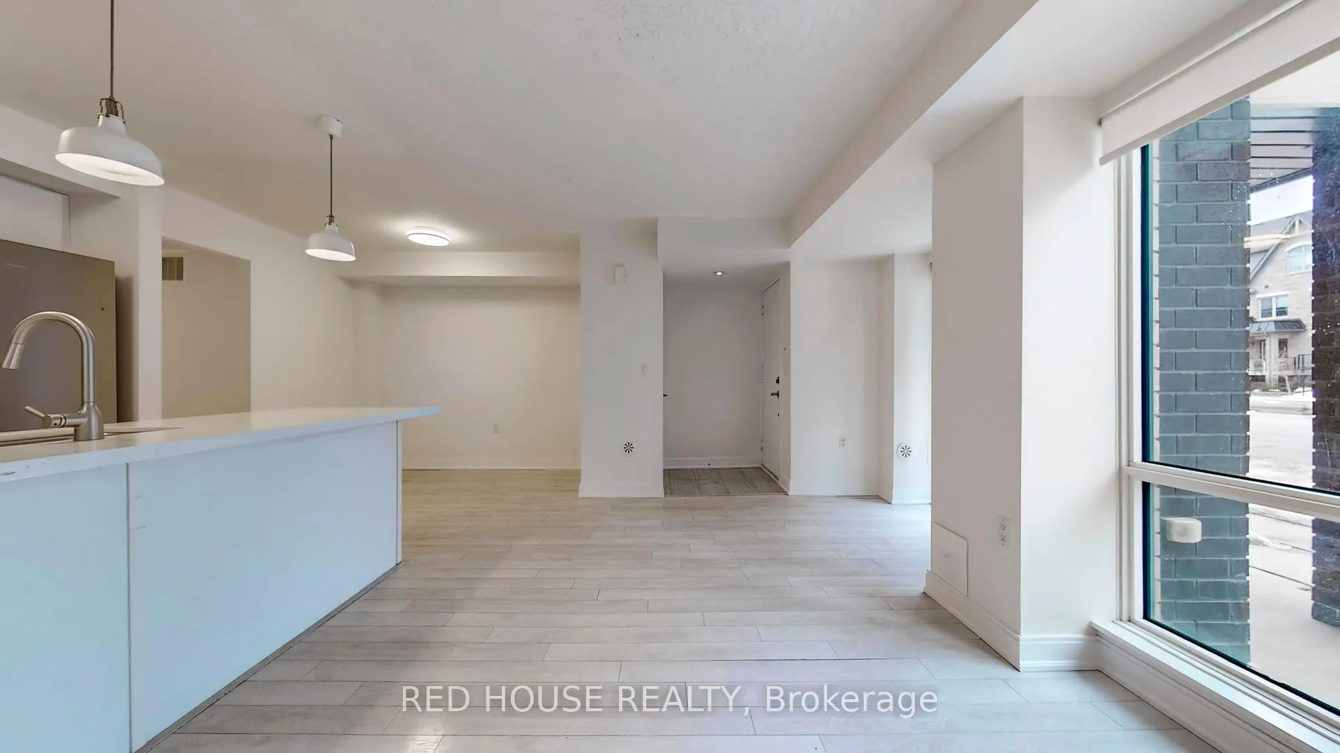 Photo 4 of Unit 81, 100 Dufay Road, Brampton, Northwest Brampton — HOMEH