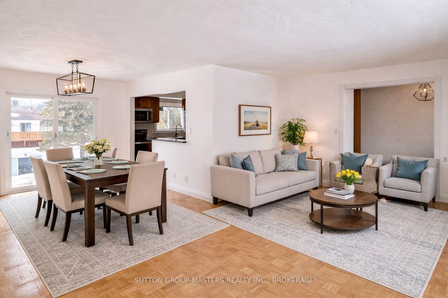 Photo 5 of 150 Manitou Crescent W, Loyalist, Amherstview — HOMEH