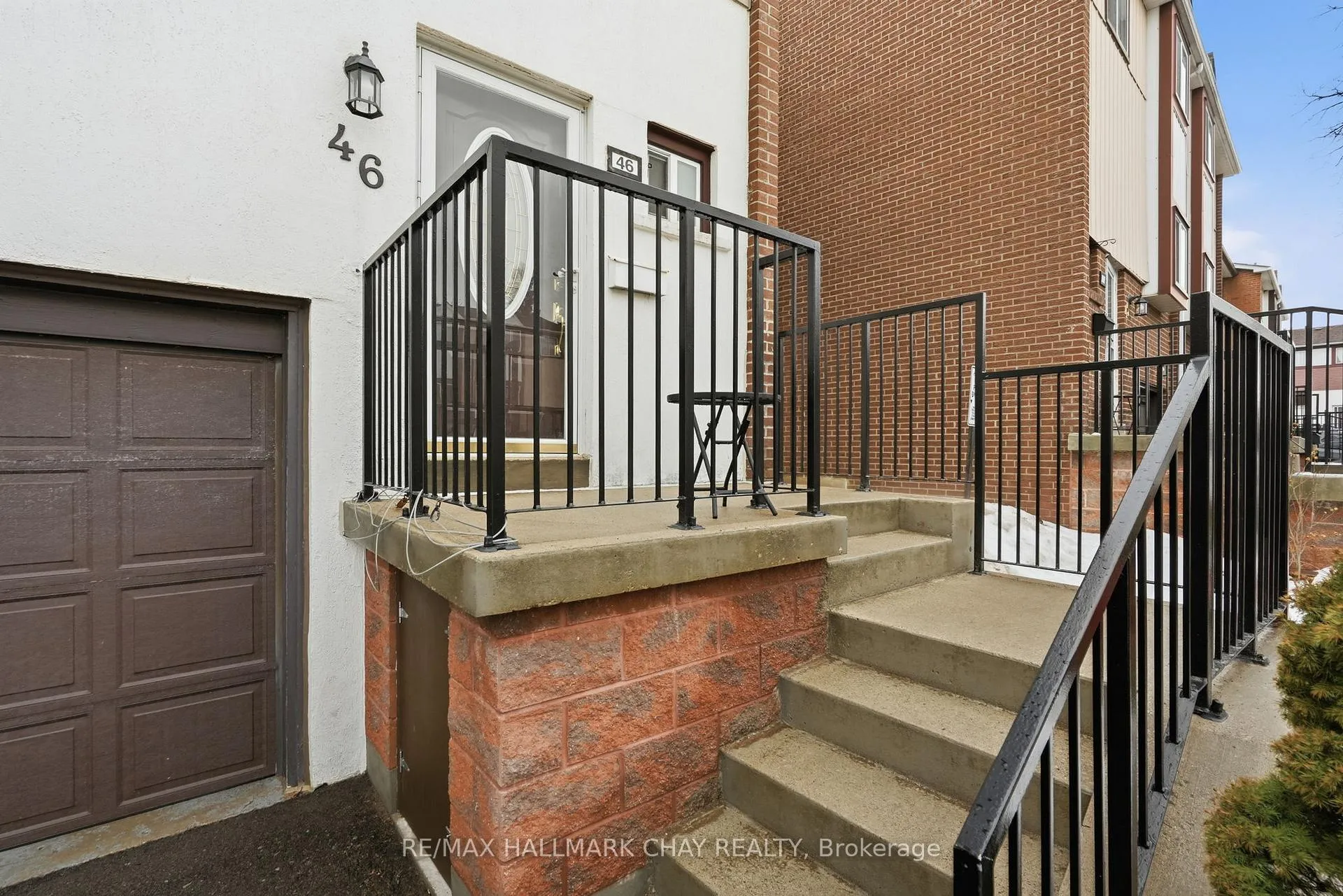 Photo 2 of Unit 67, 46 Moregate Crescent, Brampton, Central Park — HOMEH