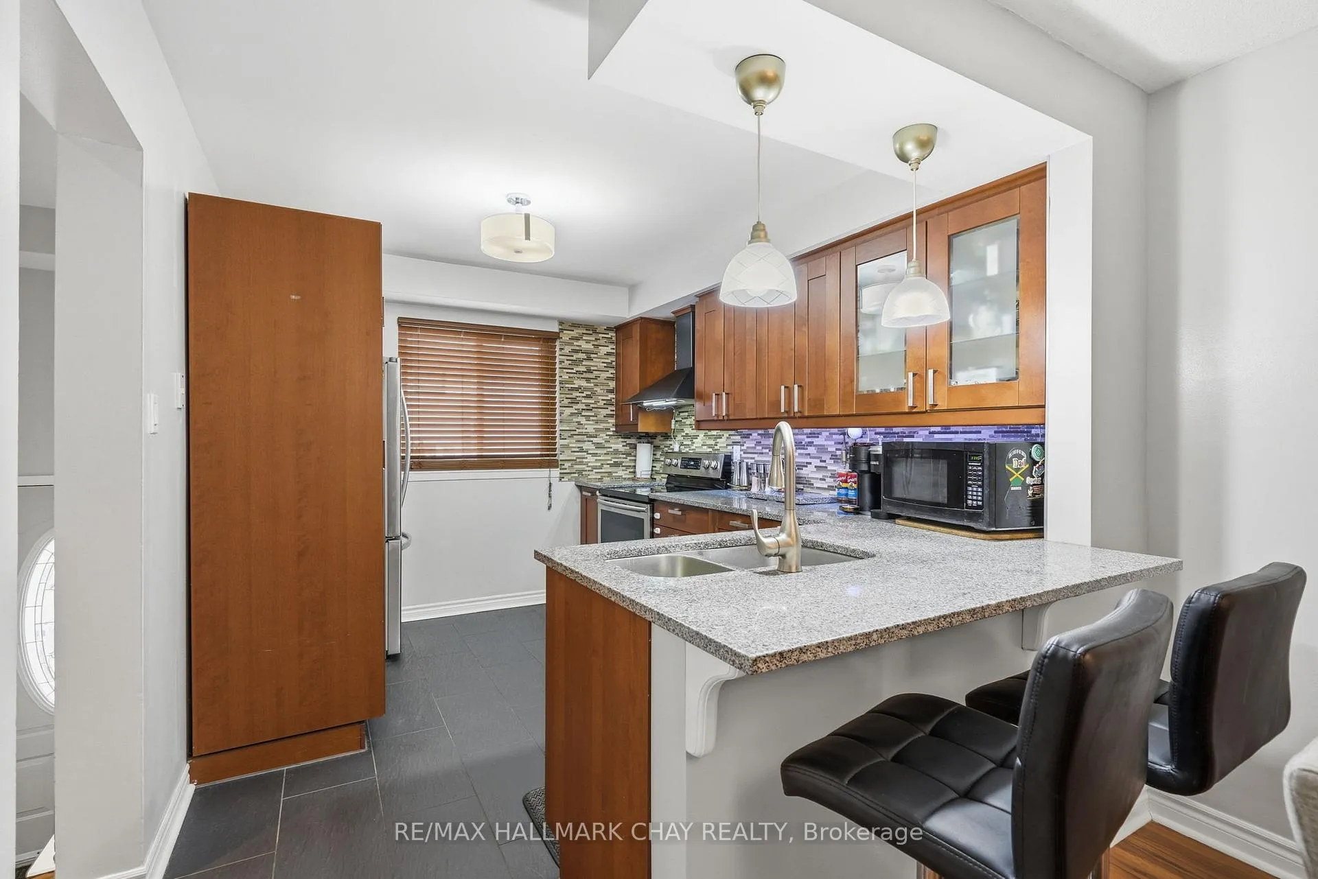 Photo 5 of Unit 67, 46 Moregate Crescent, Brampton, Central Park — HOMEH
