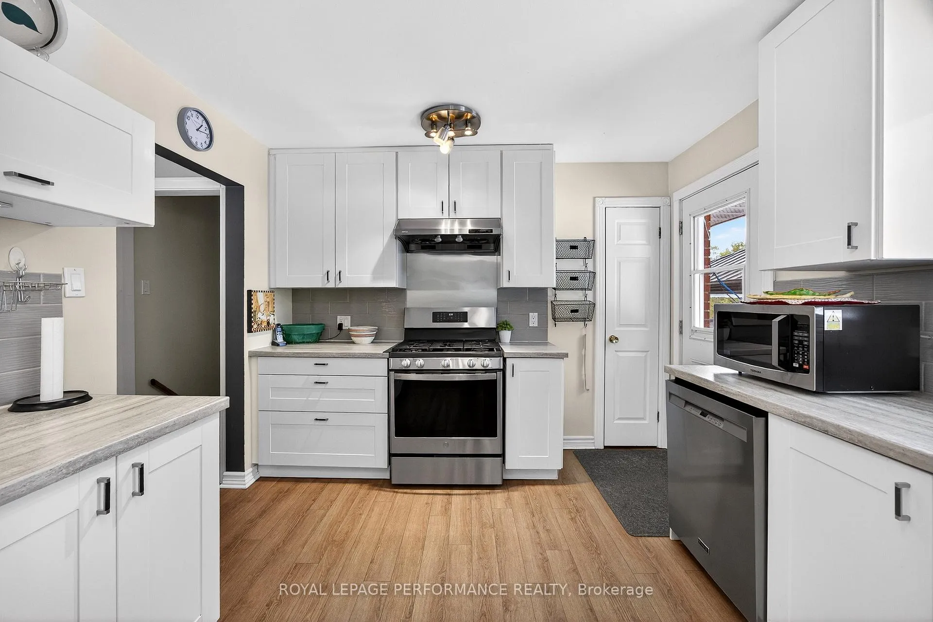 Photo 19 of 3864 Carp Road, Ottawa, Carp — HOMEH