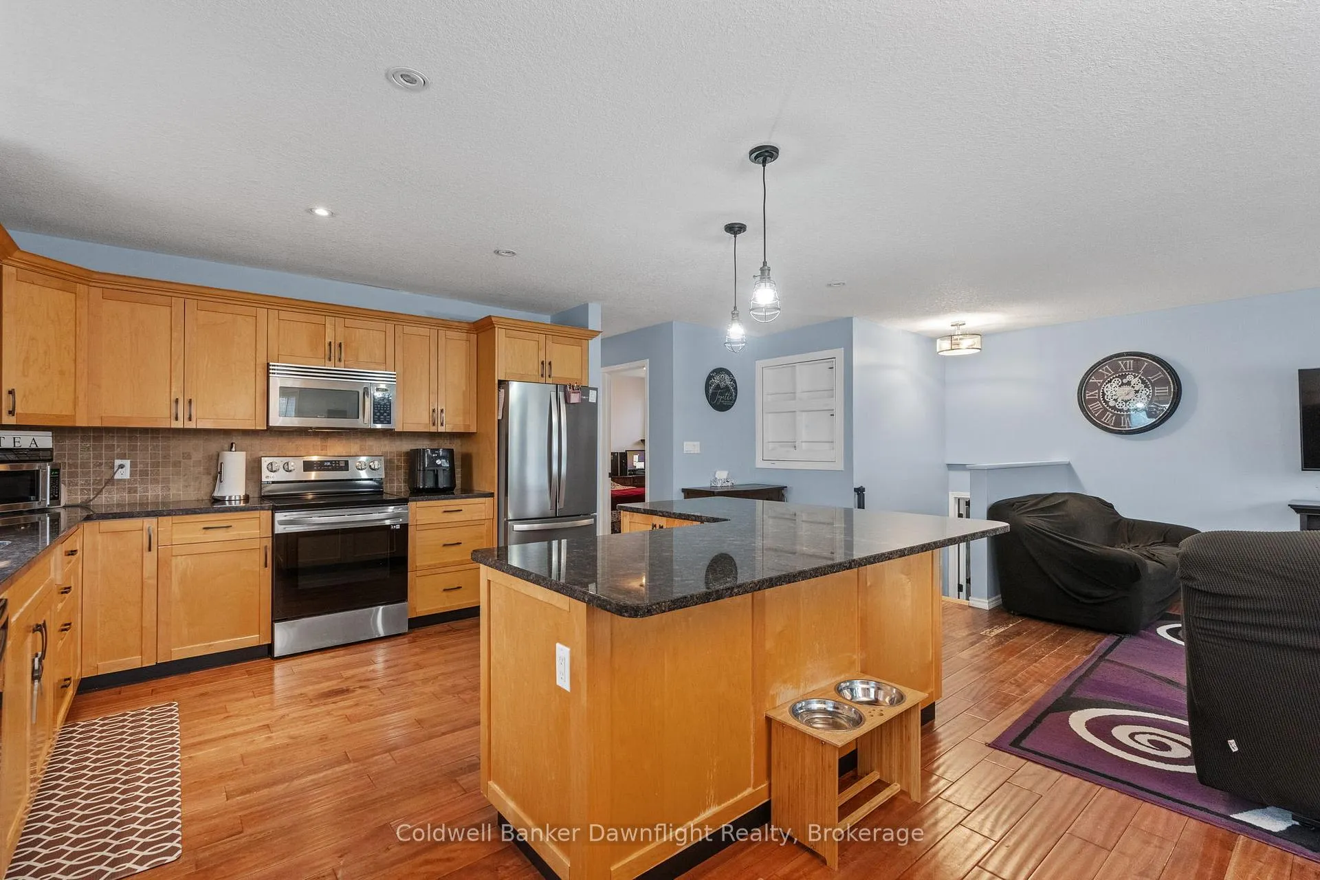 Photo 10 of 117 Mill Street, North Middlesex, Parkhill — HOMEH