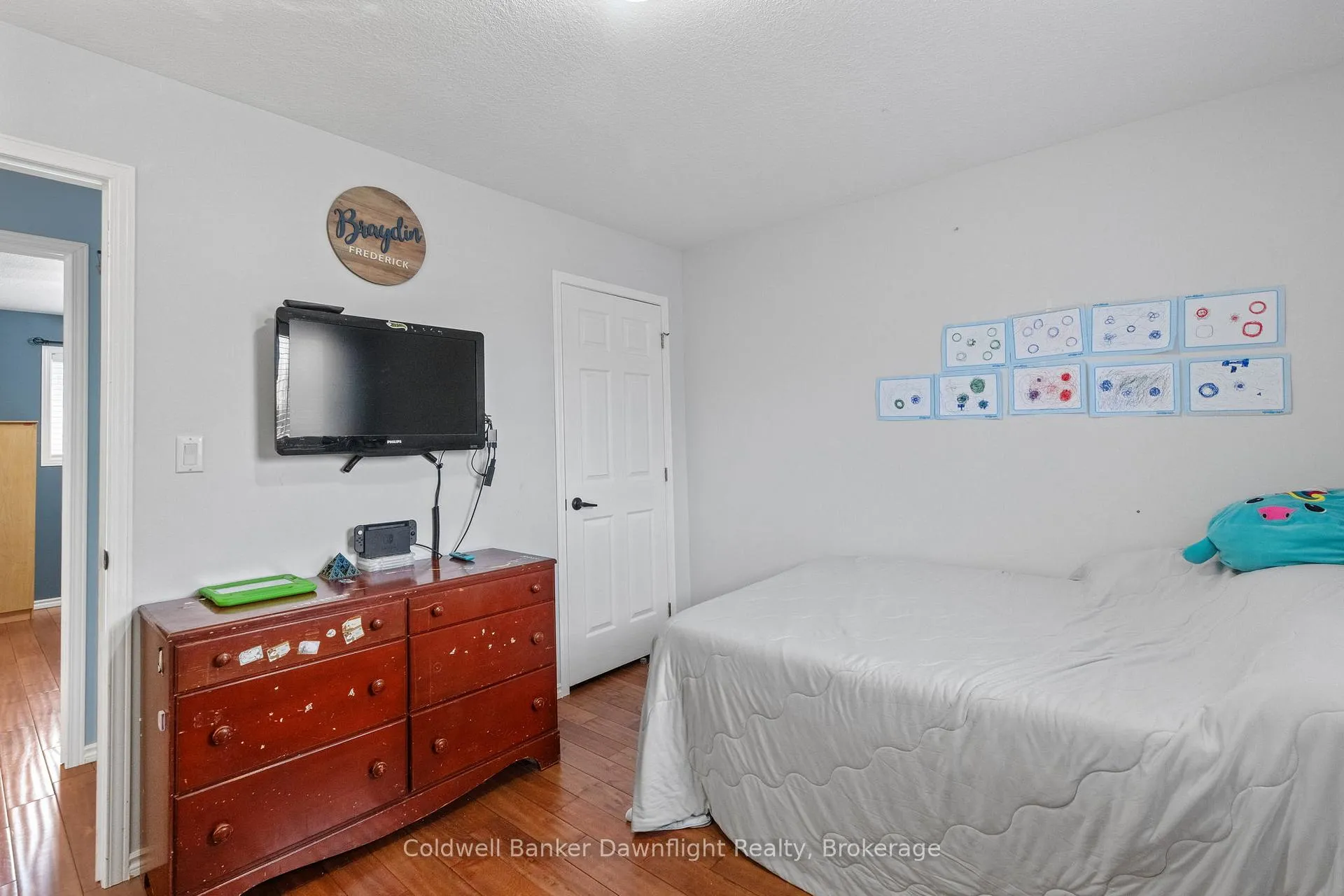 Photo 22 of 117 Mill Street, North Middlesex, Parkhill — HOMEH