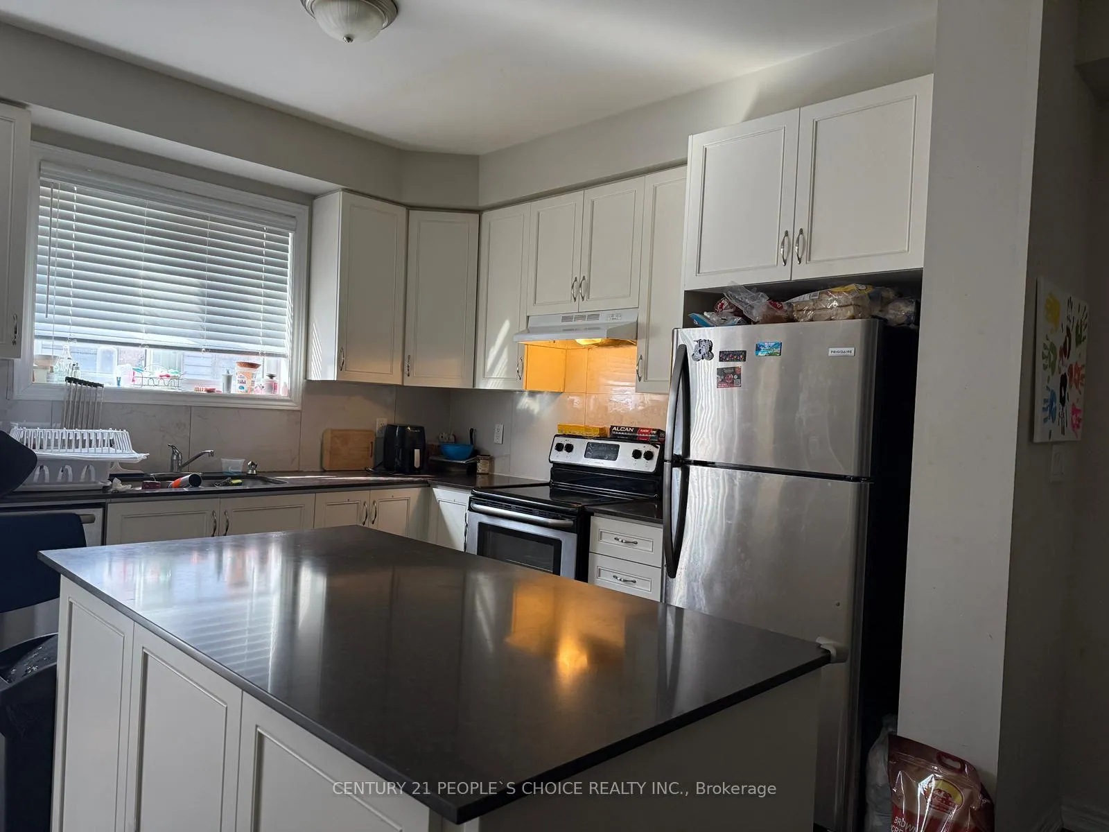 Photo 3 of 33 True Blue Crescent, Caledon, Bolton East — HOMEH