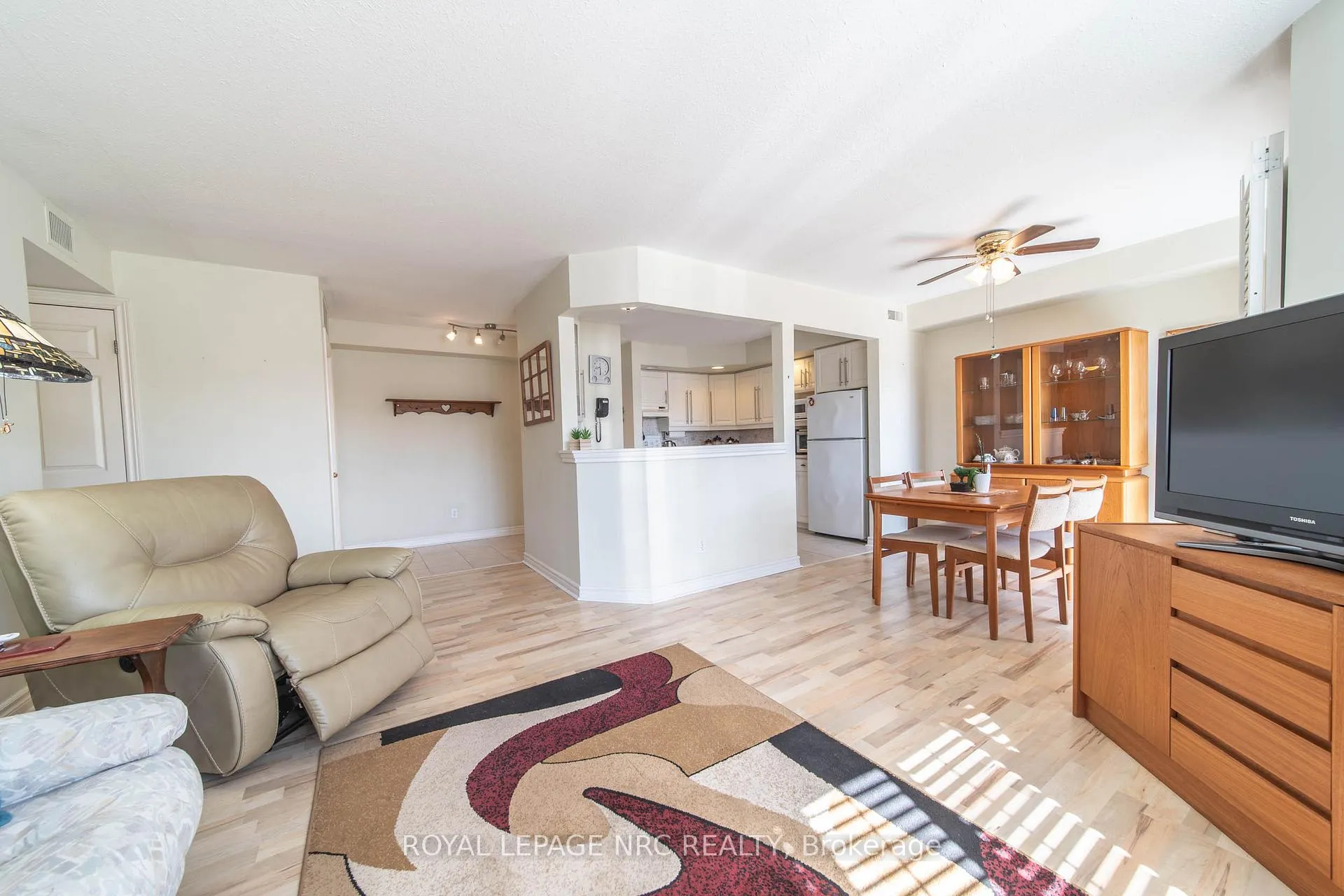 Photo 9 of Unit 202B, 1061 Vansickle Road N, St. Catharines, Grapeview — HOMEH