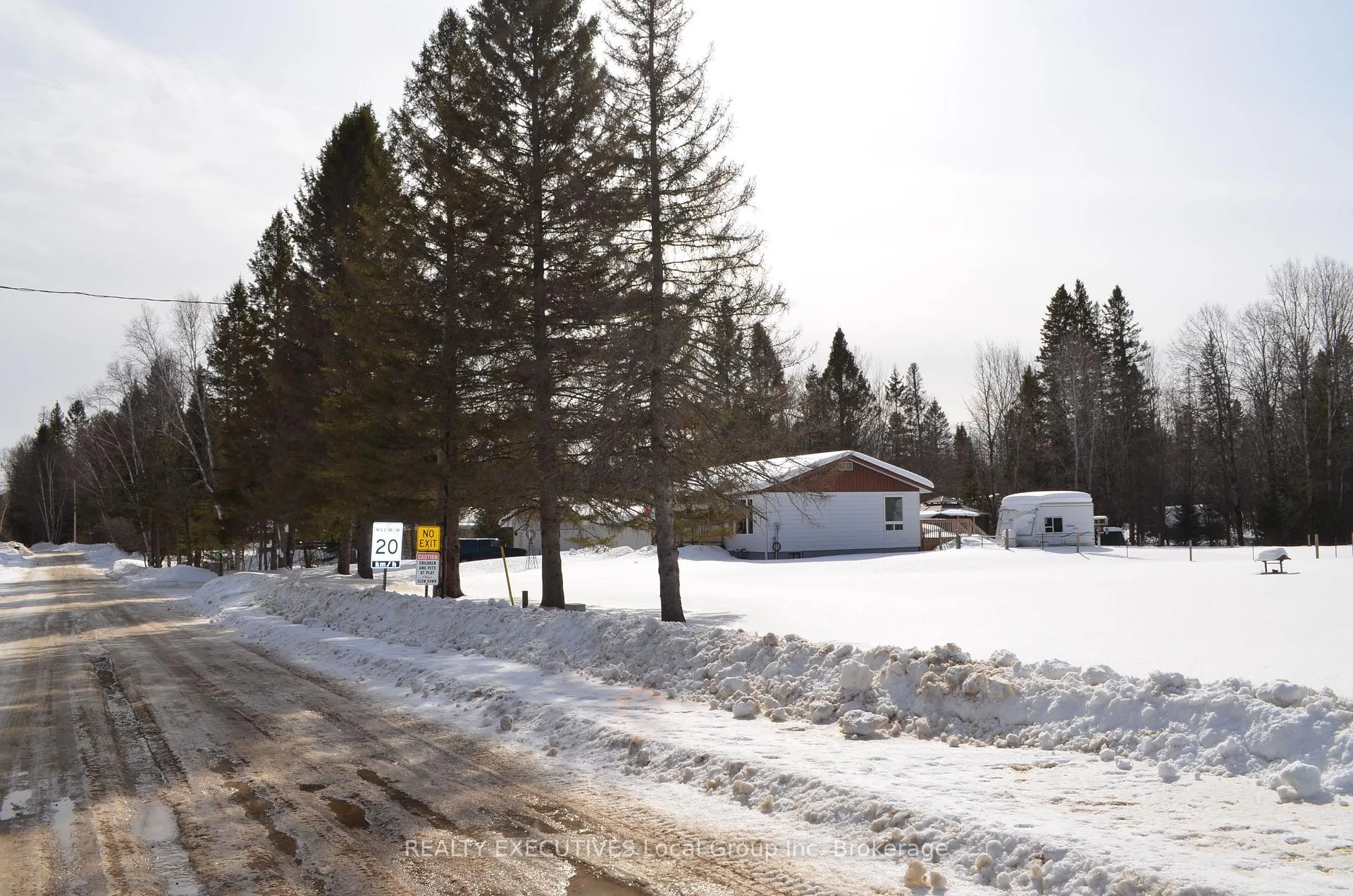 Photo 50 of 11 Chalet Road, Powassan — HOMEH