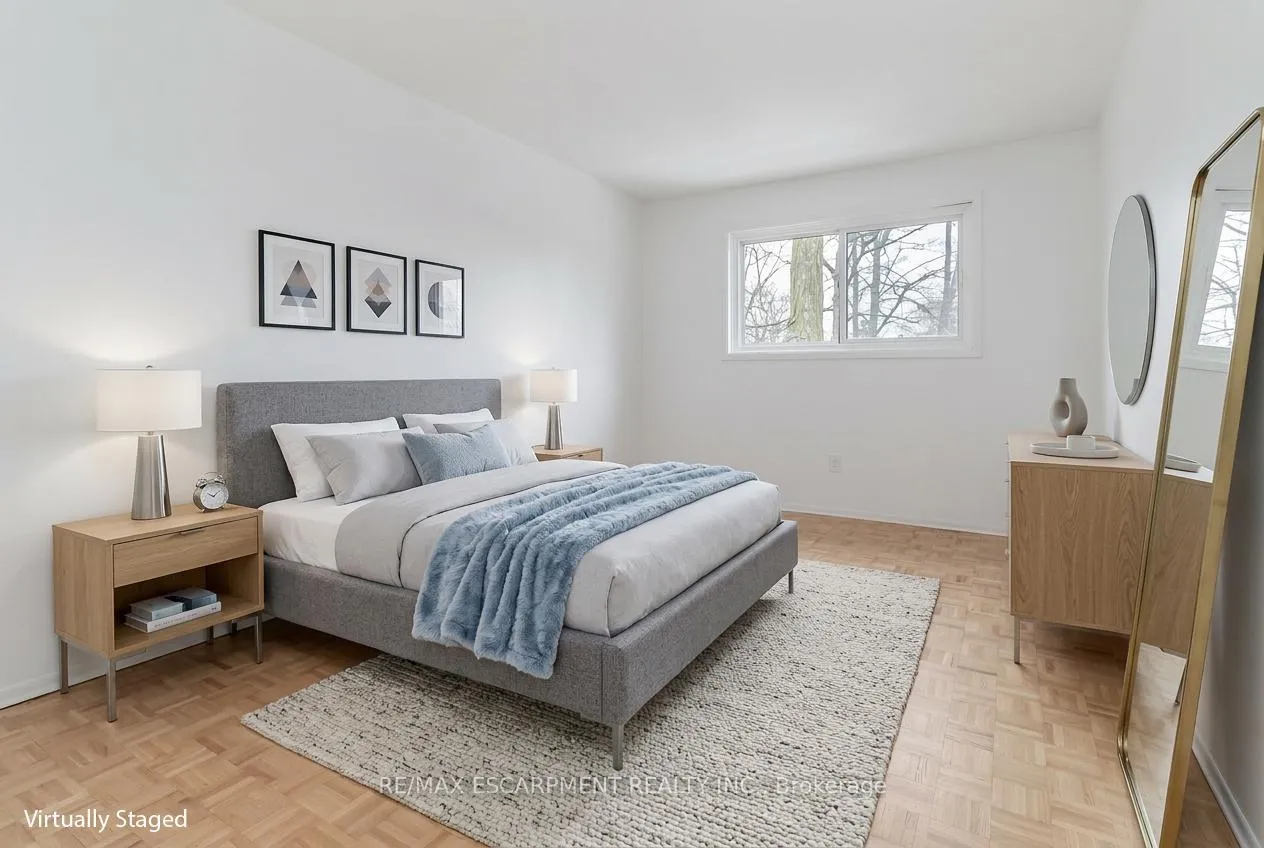 Photo 22 of Unit 3, 2166 Upper Middle Road, Burlington, Brant Hills — HOMEH