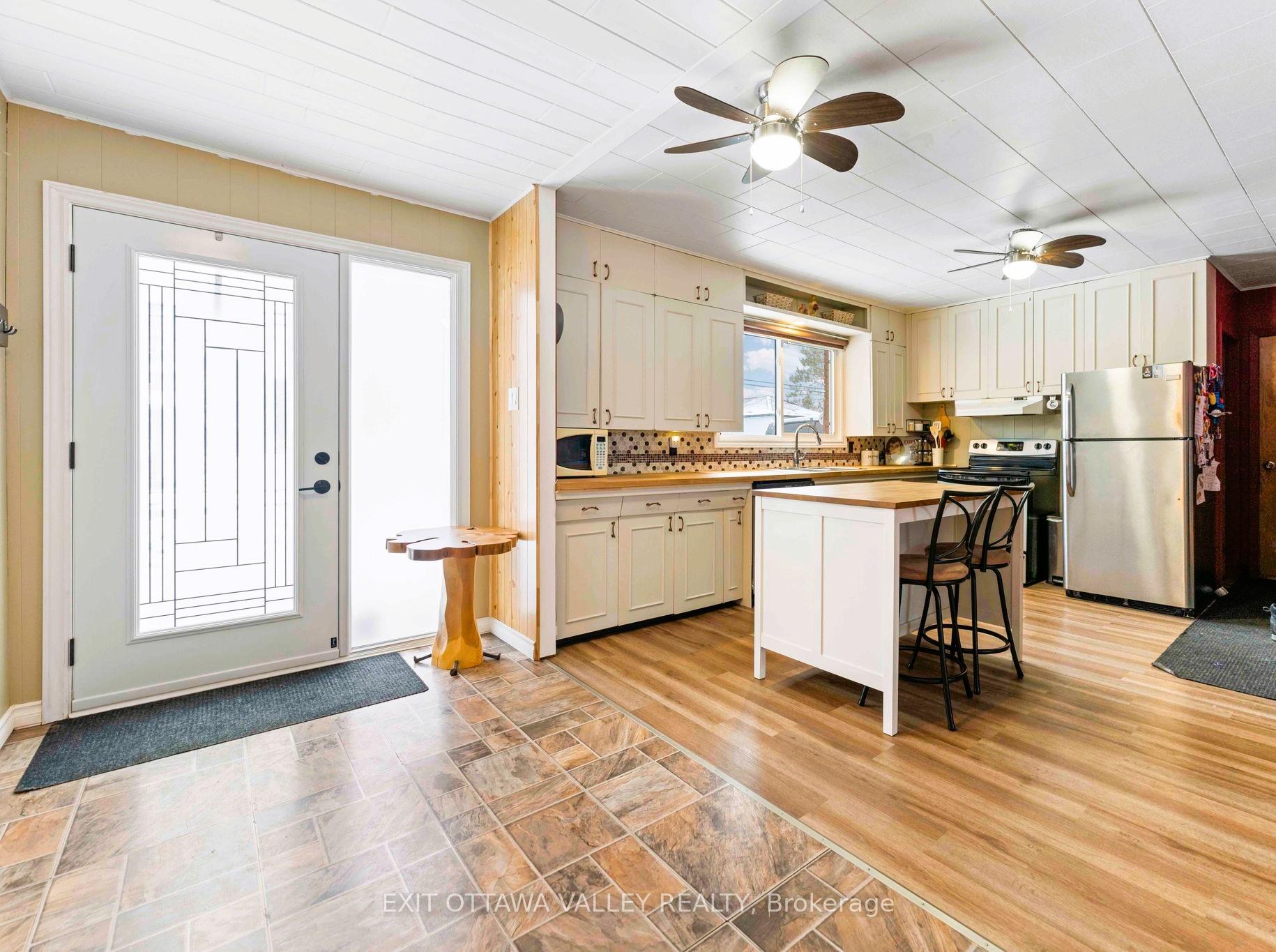 Photo 6 of 101 Siberia Road, Madawaska Valley, Madawaska Valley — HOMEH