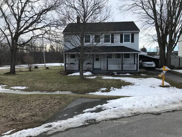 Photo 2 of 32 Ortona Circle N, Prince Edward County, Hallowell Ward — HOMEH