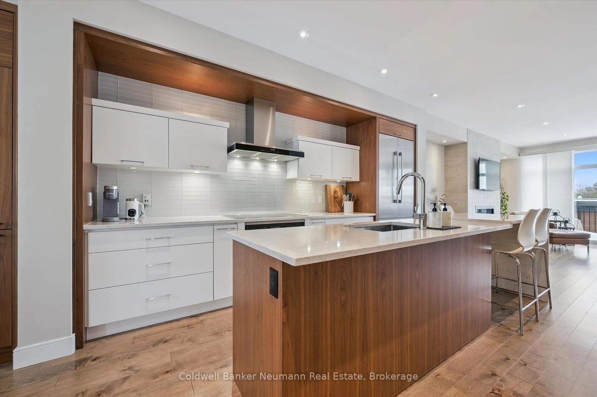 Photo 7 of Unit 2, 60 Arkell Road, Guelph, Kortright East — HOMEH